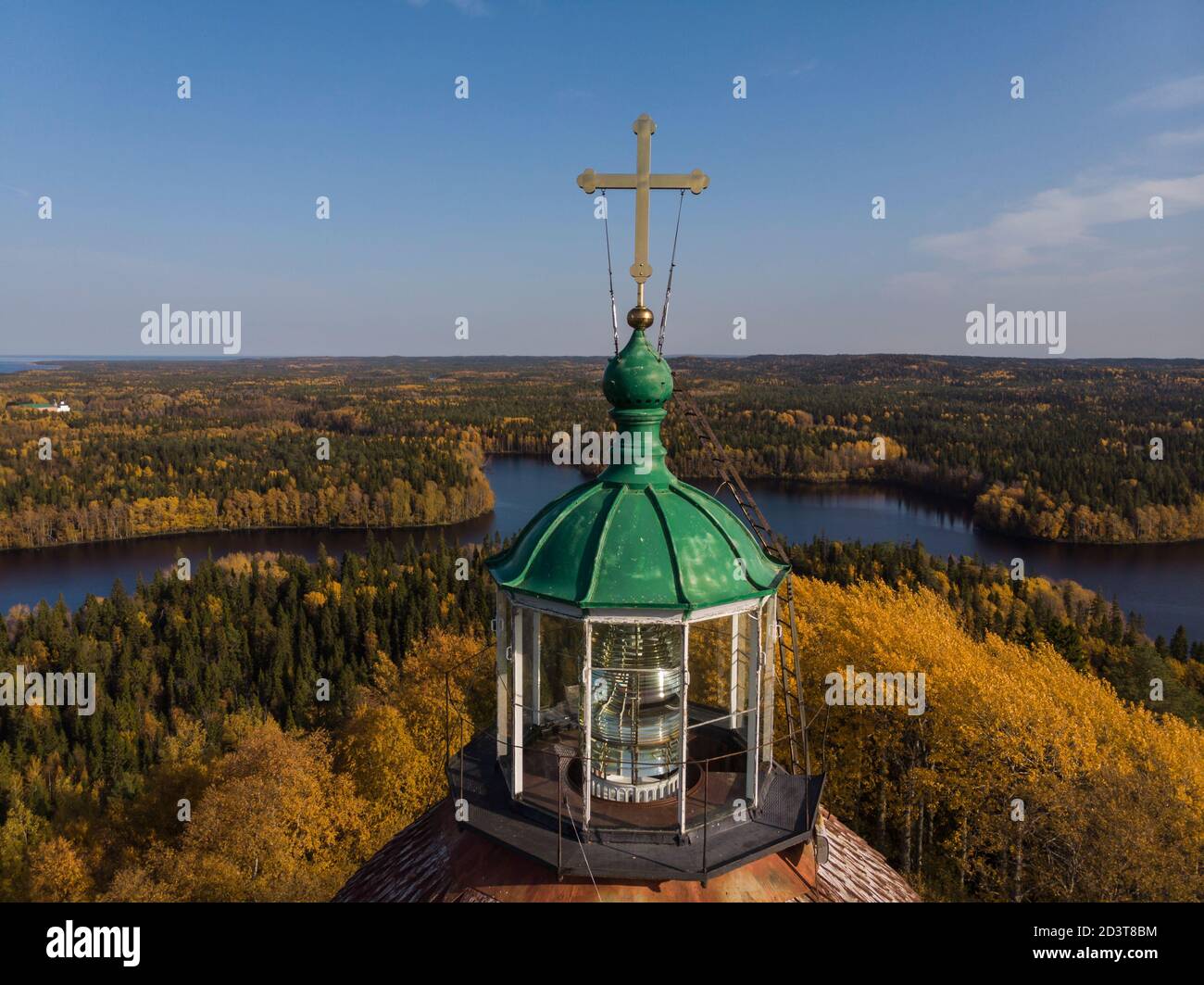 September 2020 - Solowki. Kirche-Leuchtturm auf dem Gipfel des Mount Sekirnaya. Russland, Archangelsk Region Stockfoto