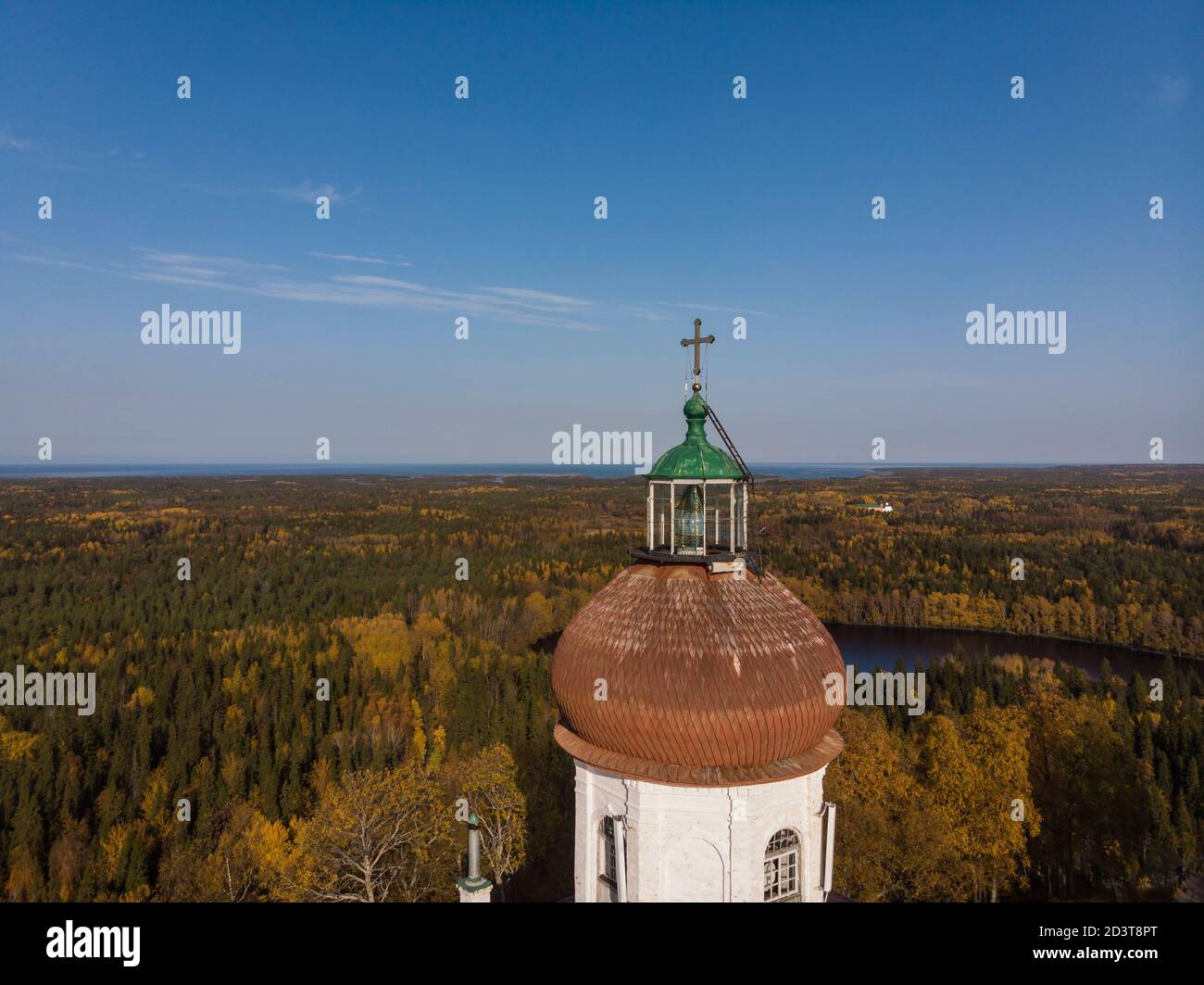 September 2020 - Solowki. Kirche-Leuchtturm auf dem Gipfel des Mount Sekirnaya. Russland, Archangelsk Region Stockfoto