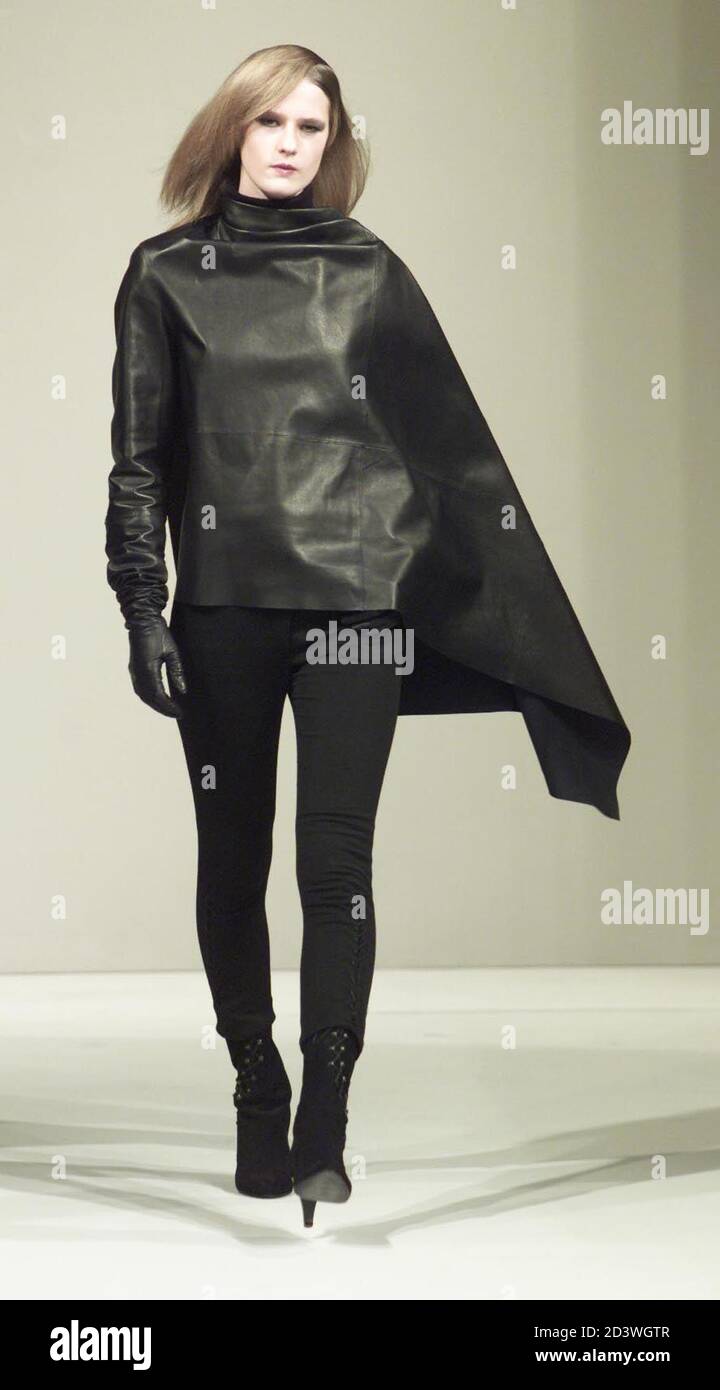 Gothic Kleidung Stockfotos und -bilder Kaufen - Alamy
