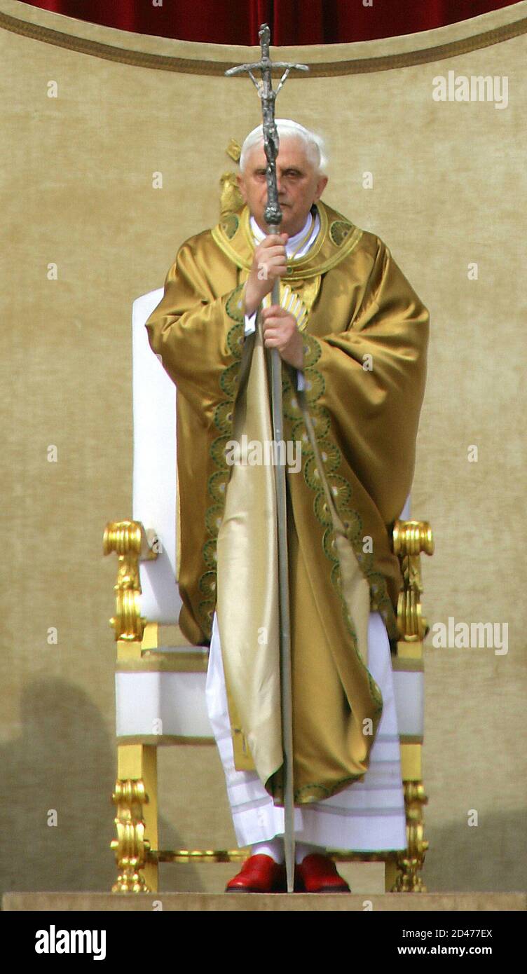 Der Erste Deutsche Papst -Fotos Und -Bildmaterial In Hoher Auflsung