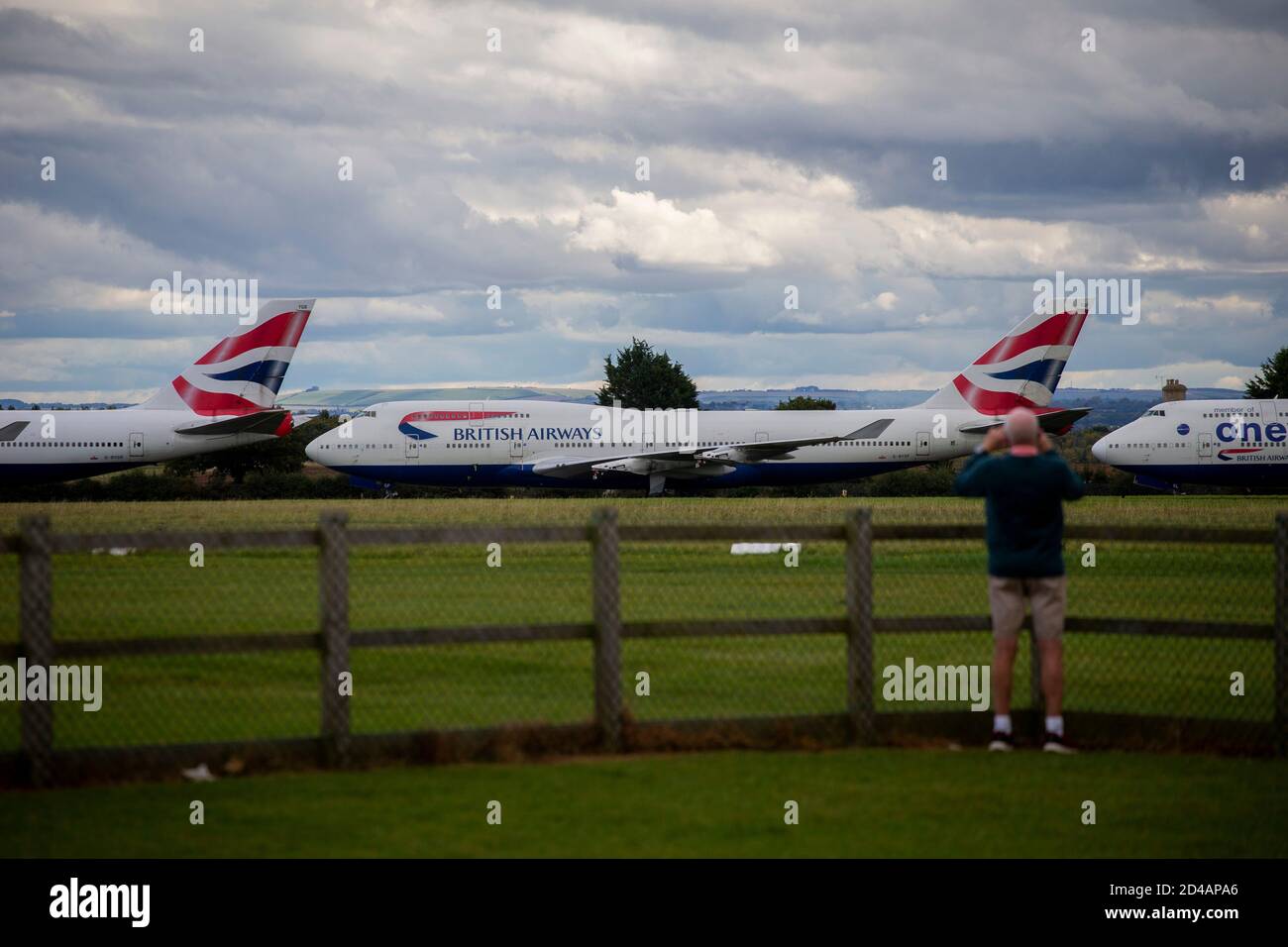 British Airways hat seine gesamte Flotte von 747 zurückgetreten. Der Jumbo-Jet wird für Ersatzteile am Cotswold Airport in Gloucestershire demontiert. Stockfoto