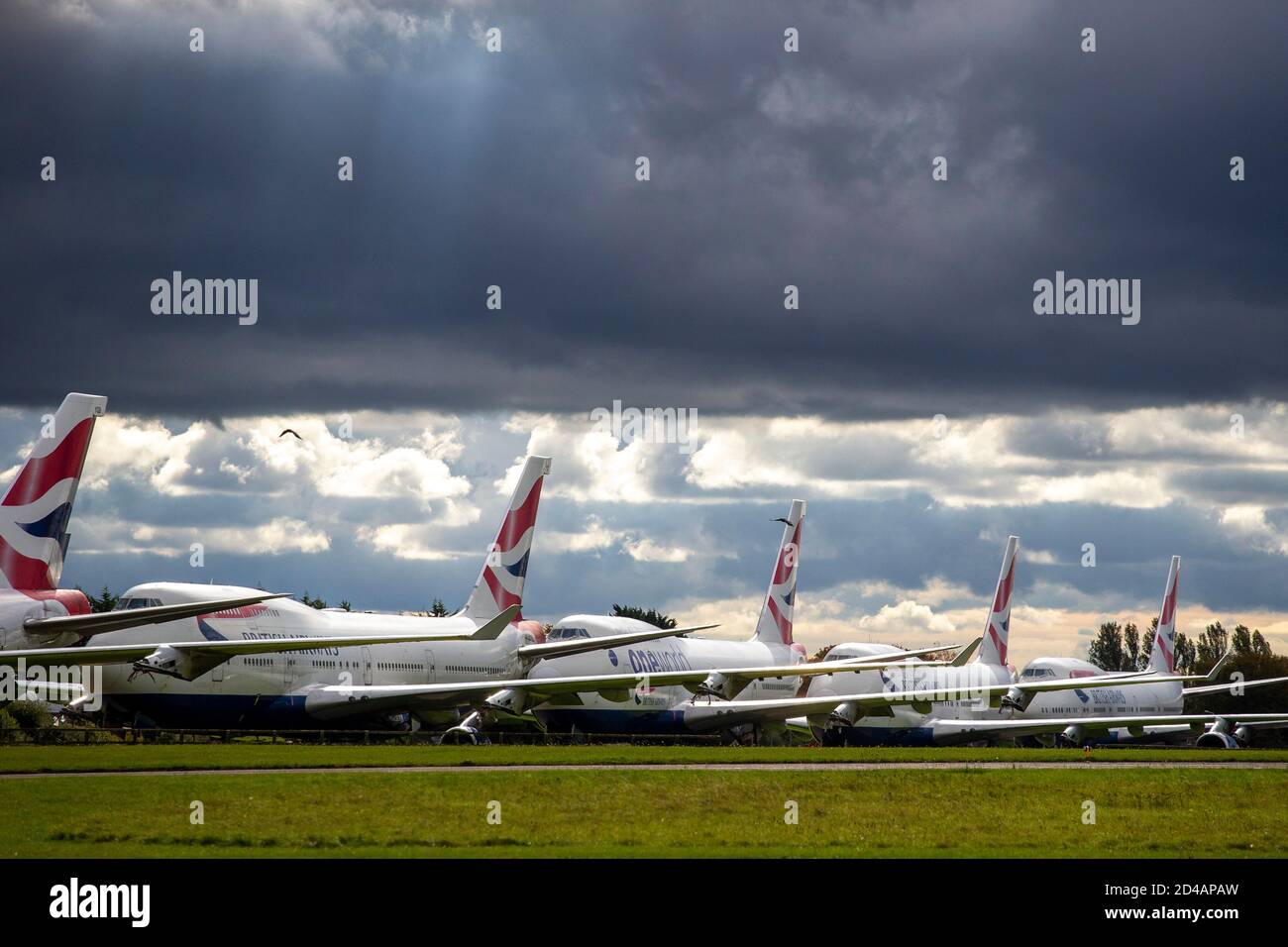 British Airways hat seine gesamte Flotte von 747 zurückgetreten. Der Jumbo-Jet wird für Ersatzteile am Cotswold Airport in Gloucestershire demontiert. Stockfoto