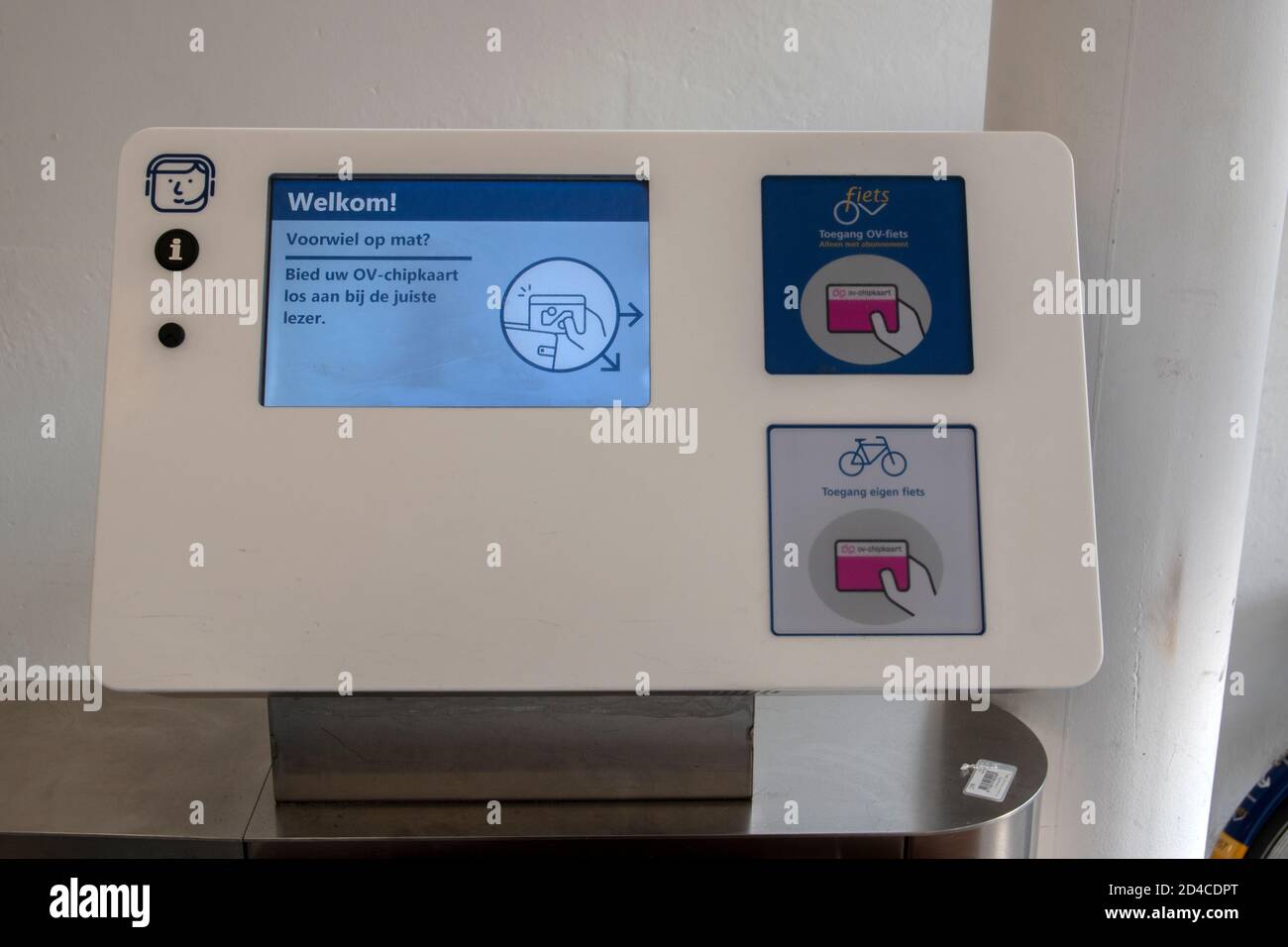 Fahrradverleih Check-In-Maschine Am Bahnhof Bilthoven Niederlande 15-9-2020 Stockfoto