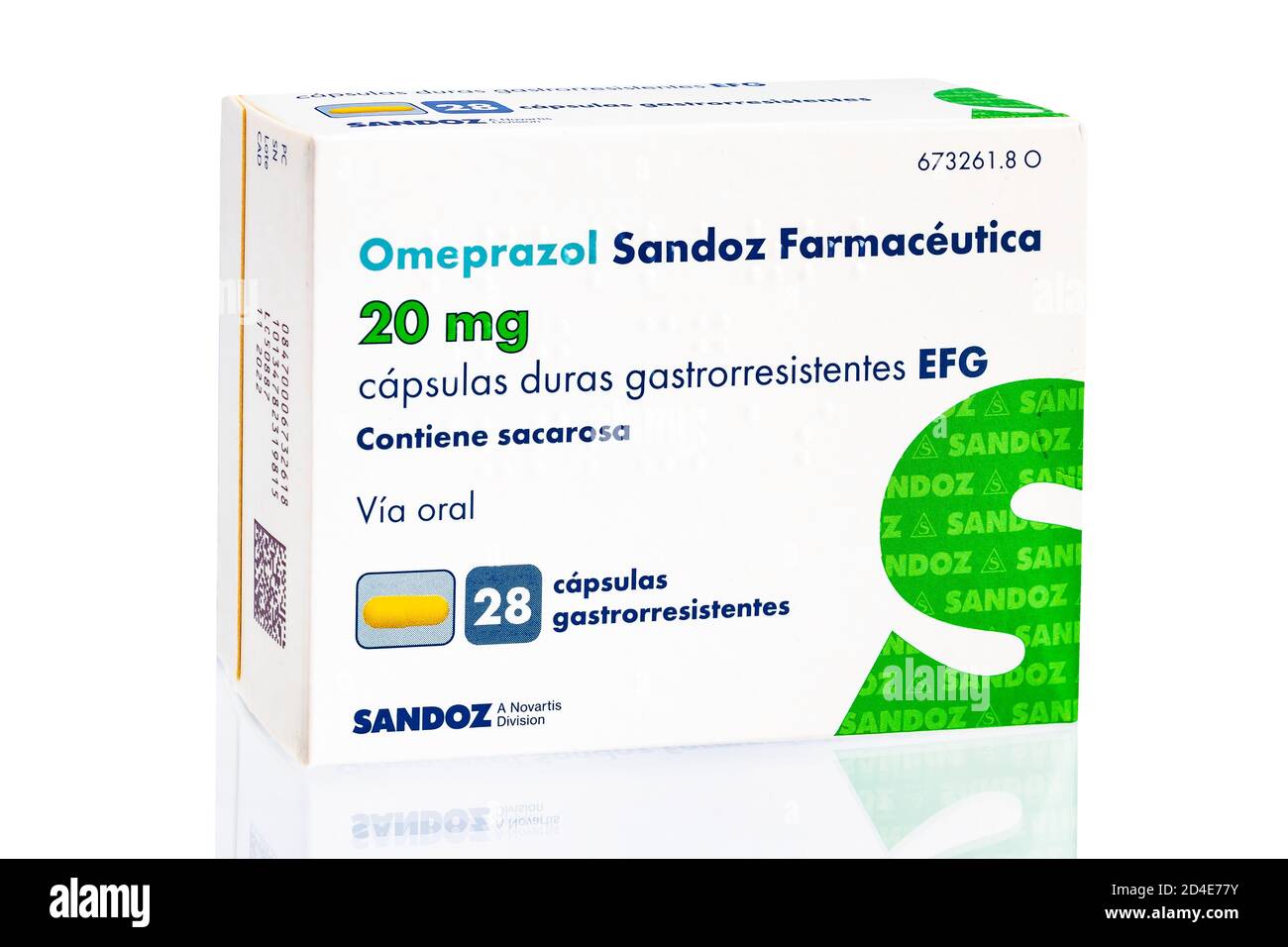 Huelva, Spanien-Oktober 9,2020: Spanische Schachtel mit Omeprazol von Sandoz Pharmaceutical. Es wird verwendet, um bestimmte Magen-und Speiseröhre Probleme (so ein zu behandeln Stockfoto