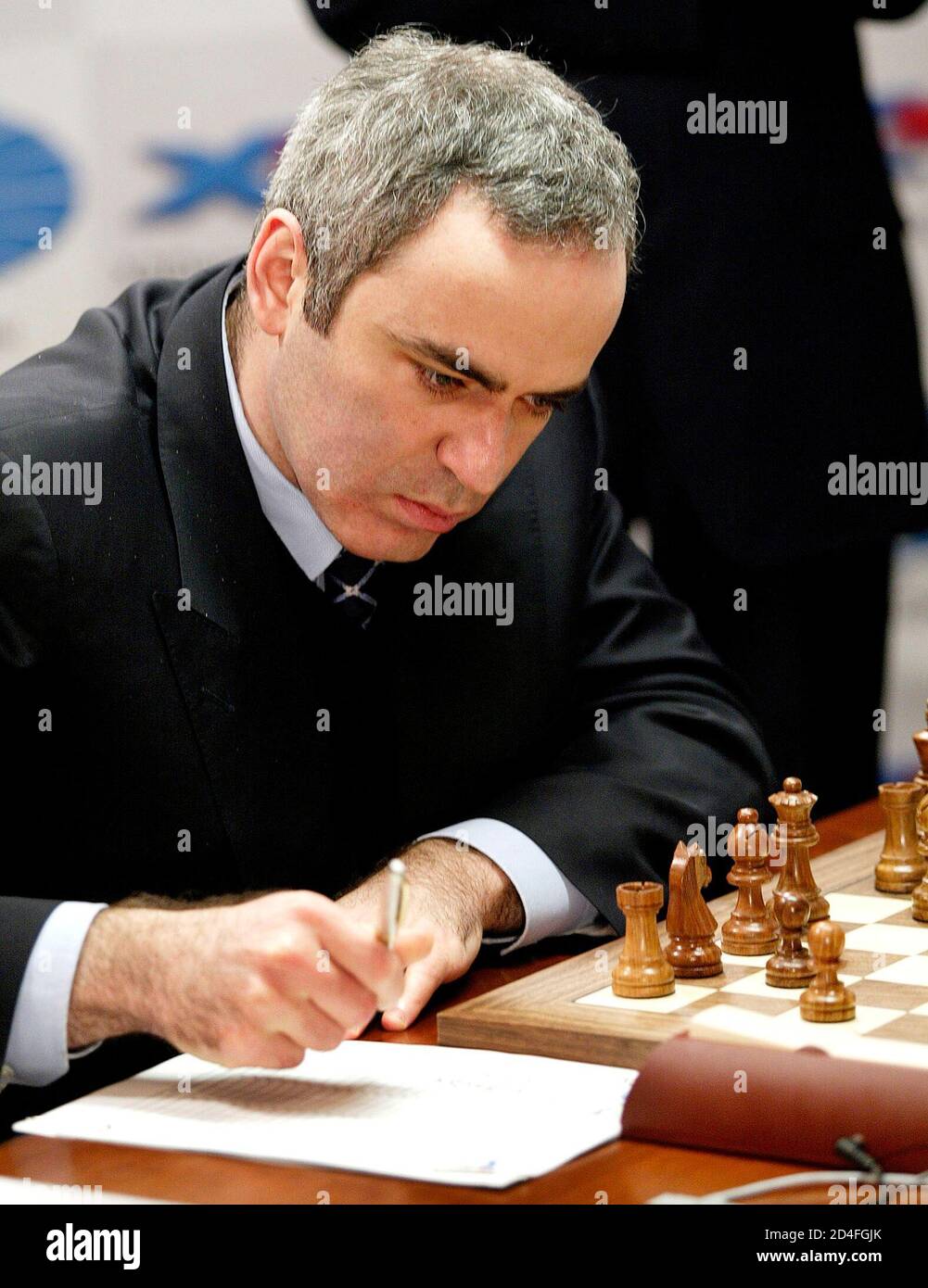 Garry Kasparov Chess Stockfotos Und Bilder Kaufen Alamy