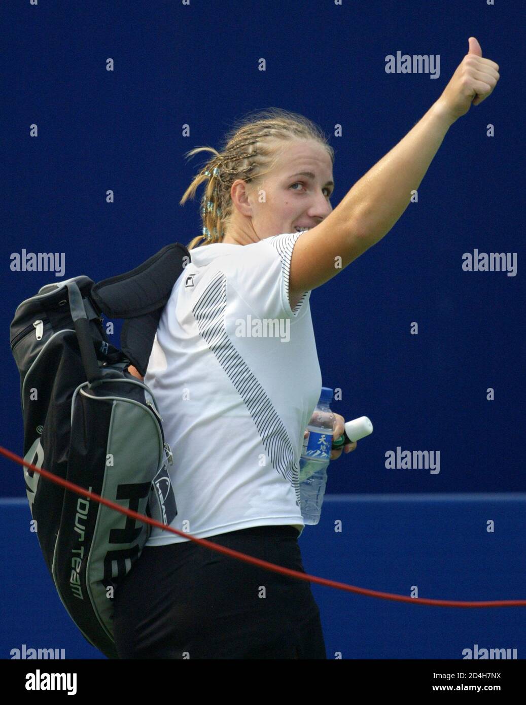 Russlands US Open Champion Svetlana Kuznetsova gibt eine Daumen-hoch