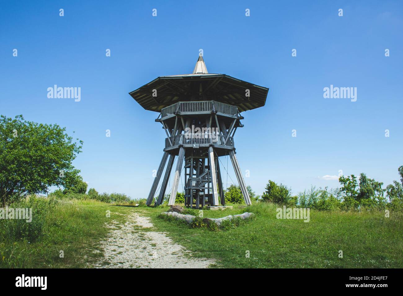 Egge-Turm am Teutoburger Wald. Holzturm auf dem Velmerstothügel in Nordrhein-Westfalen, Deutschland Stockfoto