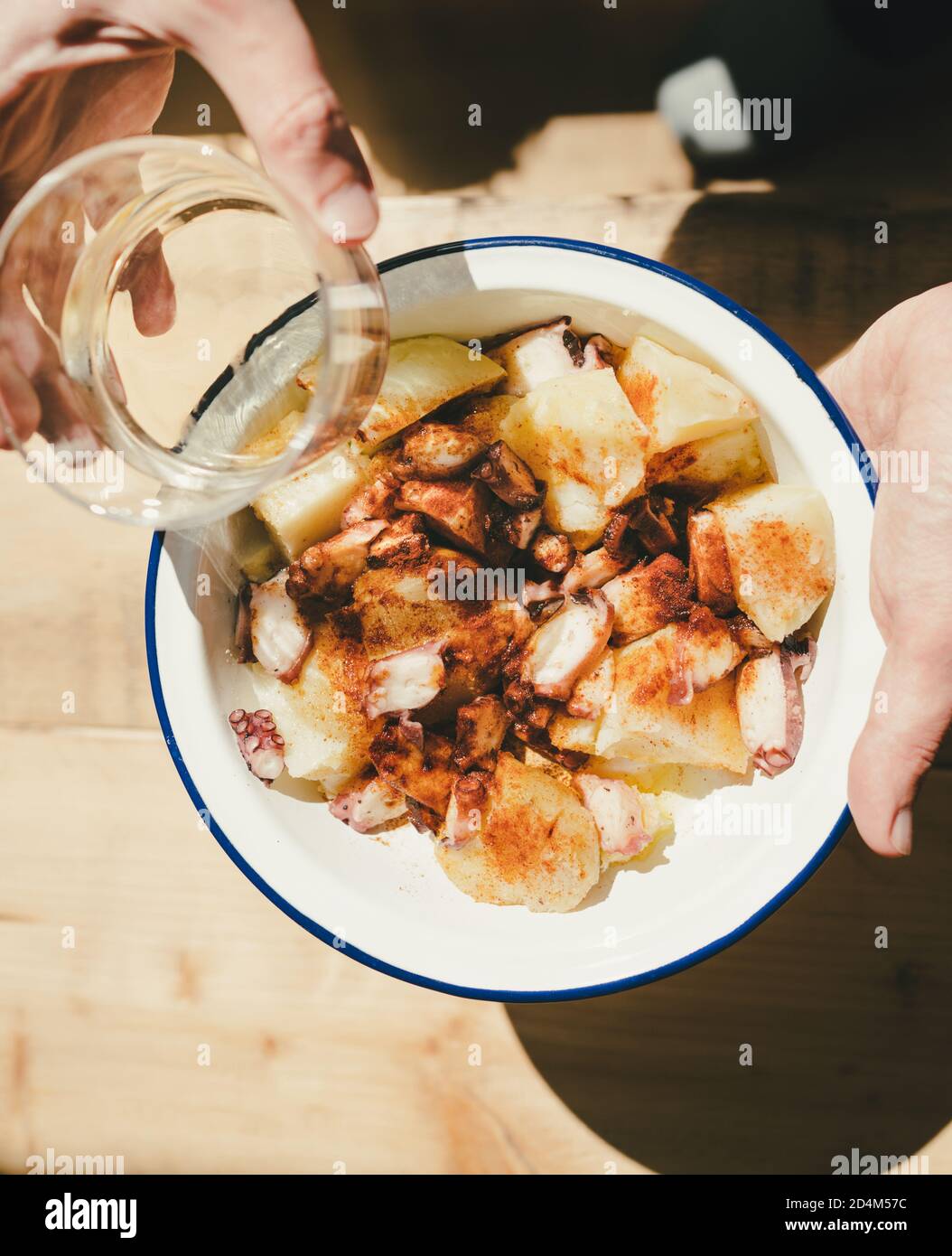 Pulpo a la gallega -Fotos und -Bildmaterial in hoher Auflösung – Alamy