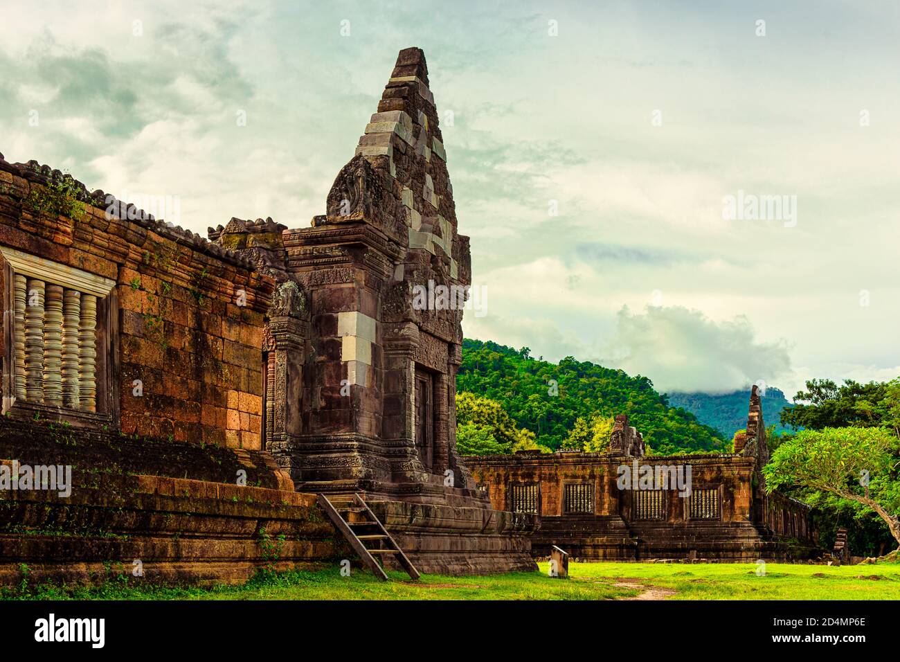 MwSt. Phou oder Wat Phu ist das UNESCO-Weltkulturerbe in der Provinz Champasak im Süden von Laos. Wat Phou Hindu-Tempel in der Provinz Champasak, Süden Stockfoto