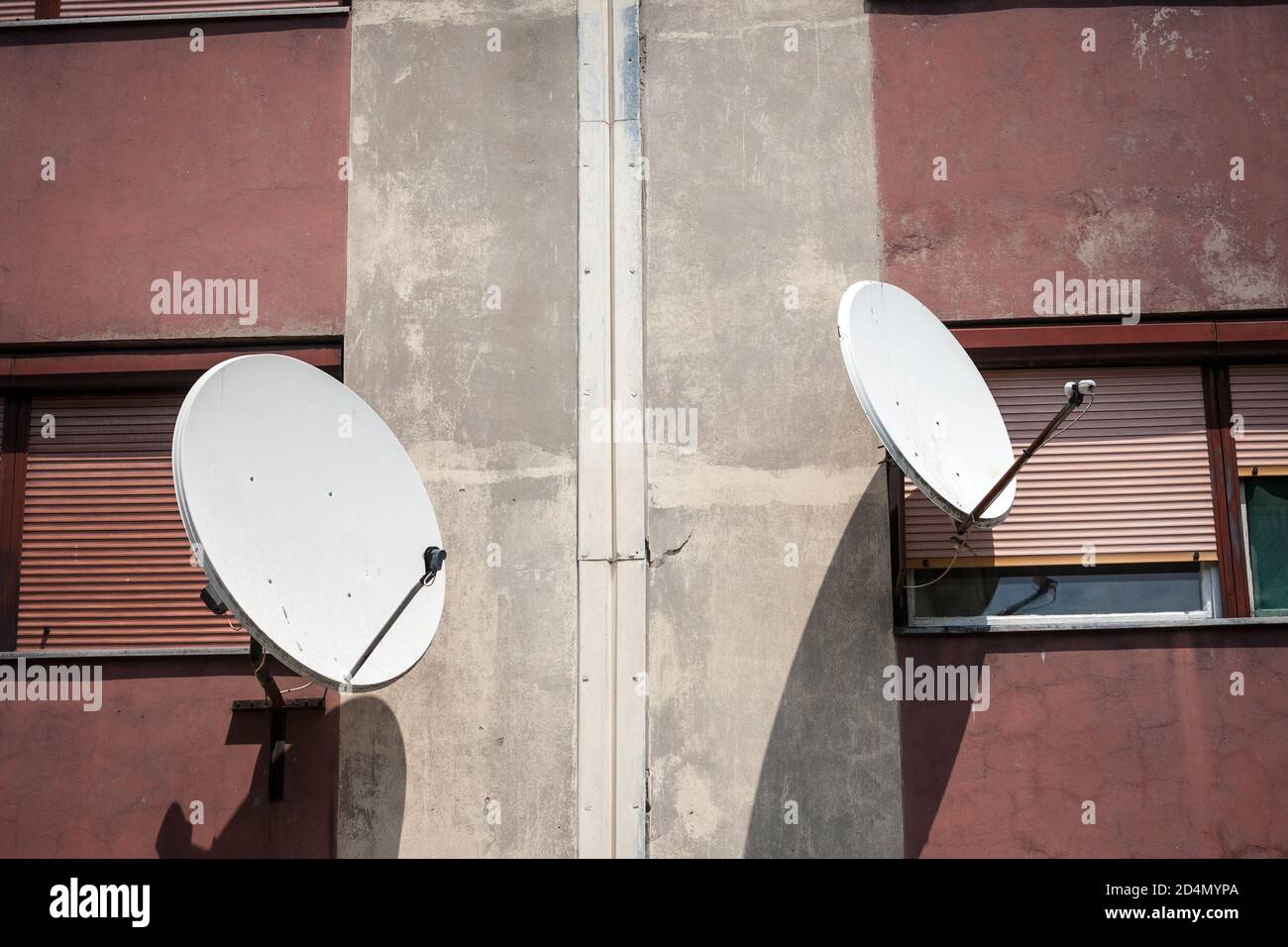 Rostige Satellitenschussel Stockfotos Und Bilder Kaufen Alamy