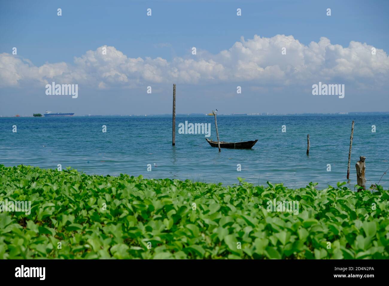 Indonesia Batam - Sambau Nongsa Beach Aussichtspunkt zur Straße von Singapur Stockfoto