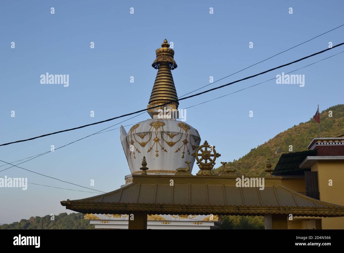 Eine buddhistische Schule namens Gumba. Das Bild ist von Gumba namens 'chiseni' in den Hügeln von Kathmandu, Nepal. Es ist ein schöner Ort für den Tourismus. Stockfoto