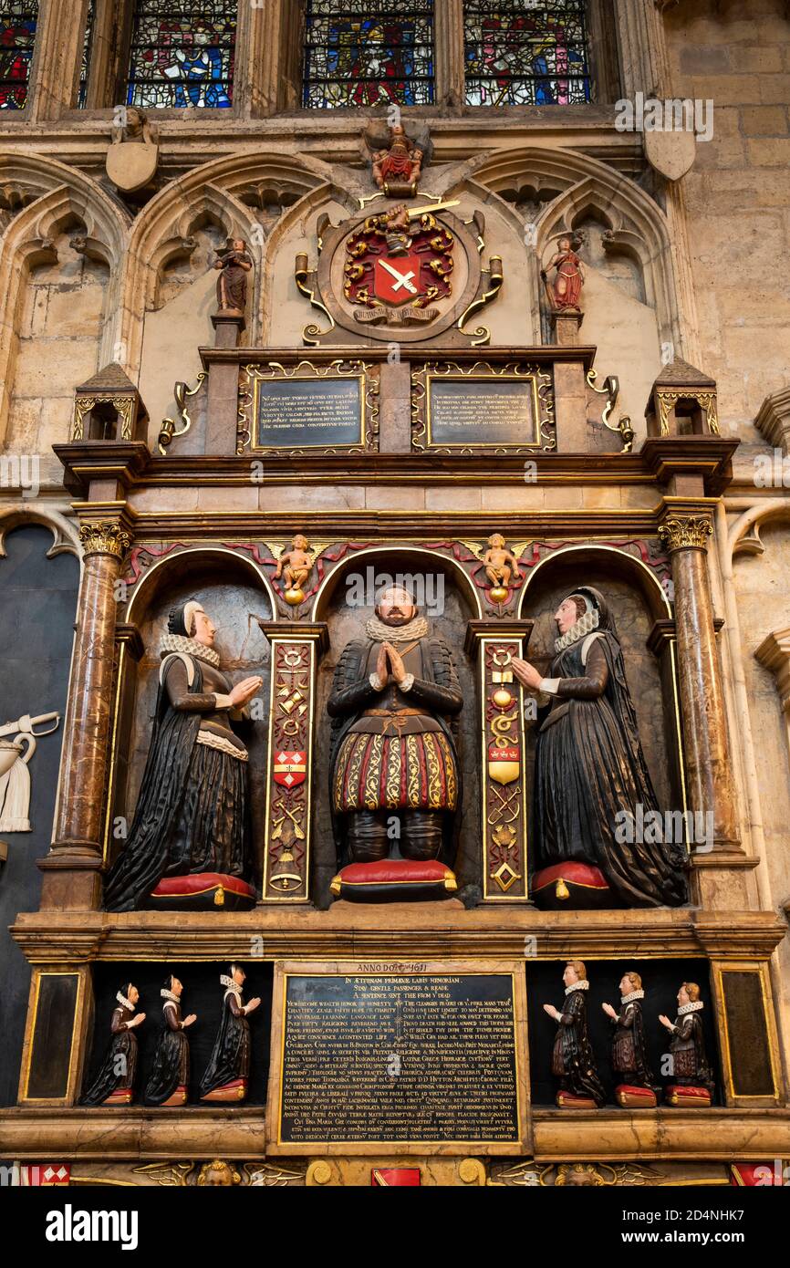 Großbritannien, England, Yorkshire, York Minster, East End, kunstvoll dekoriert 1611 Sir William Gee Memorial, ein Urteil von den Toten Stockfoto