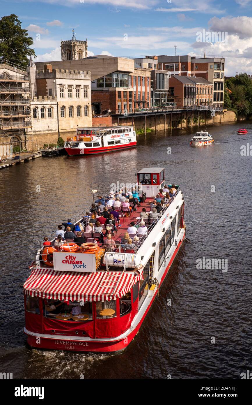 Großbritannien, England, Yorkshire, York, Sightseeing-Boot auf dem Ouse Stockfoto