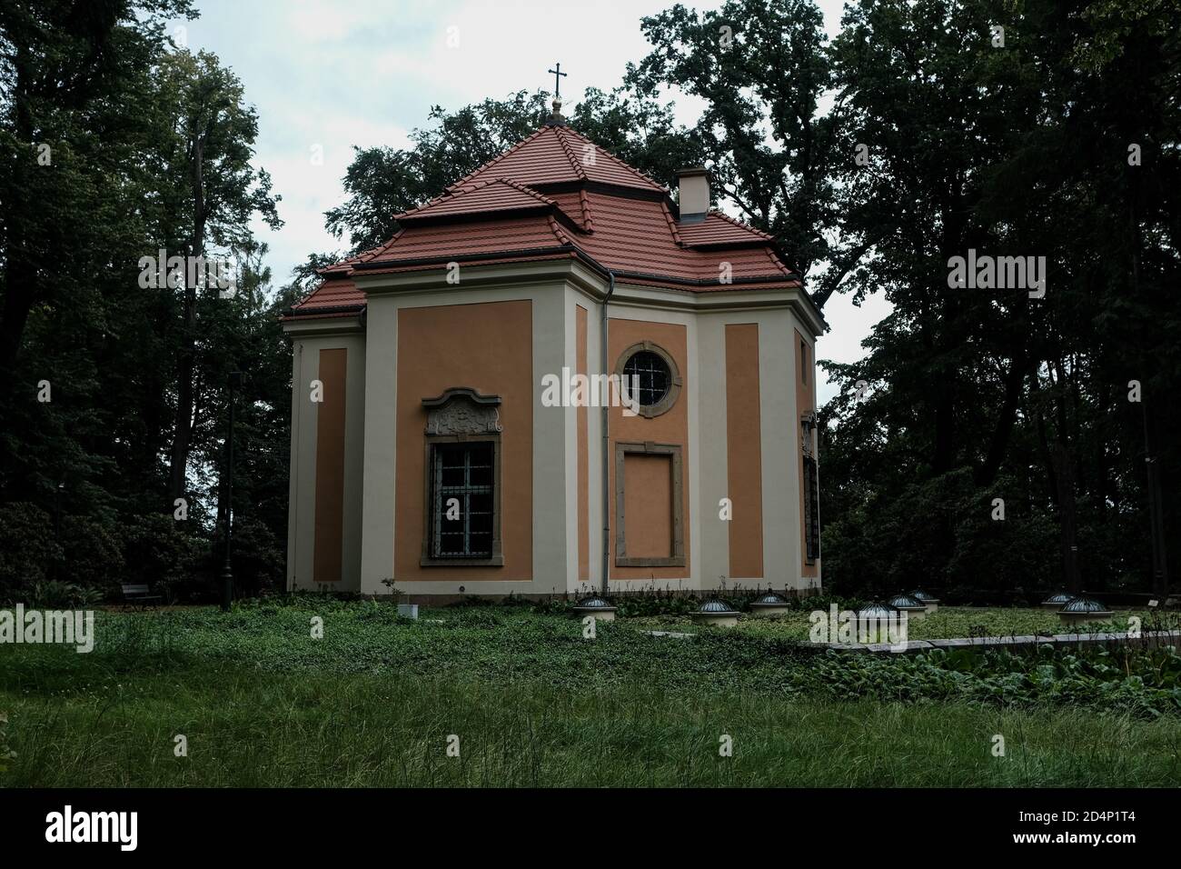 Walbrzych, Polen - 17. Juli 2020: Mausoleum Der Familie Hochberg, Schloss Ksiaz, Walbrzych Stockfoto