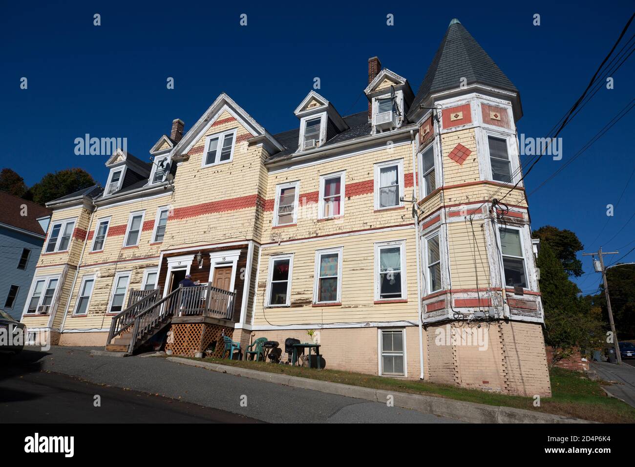 Altes Haus renovierungsbedürftig Haverhill, Massachusetts USA Stockfoto