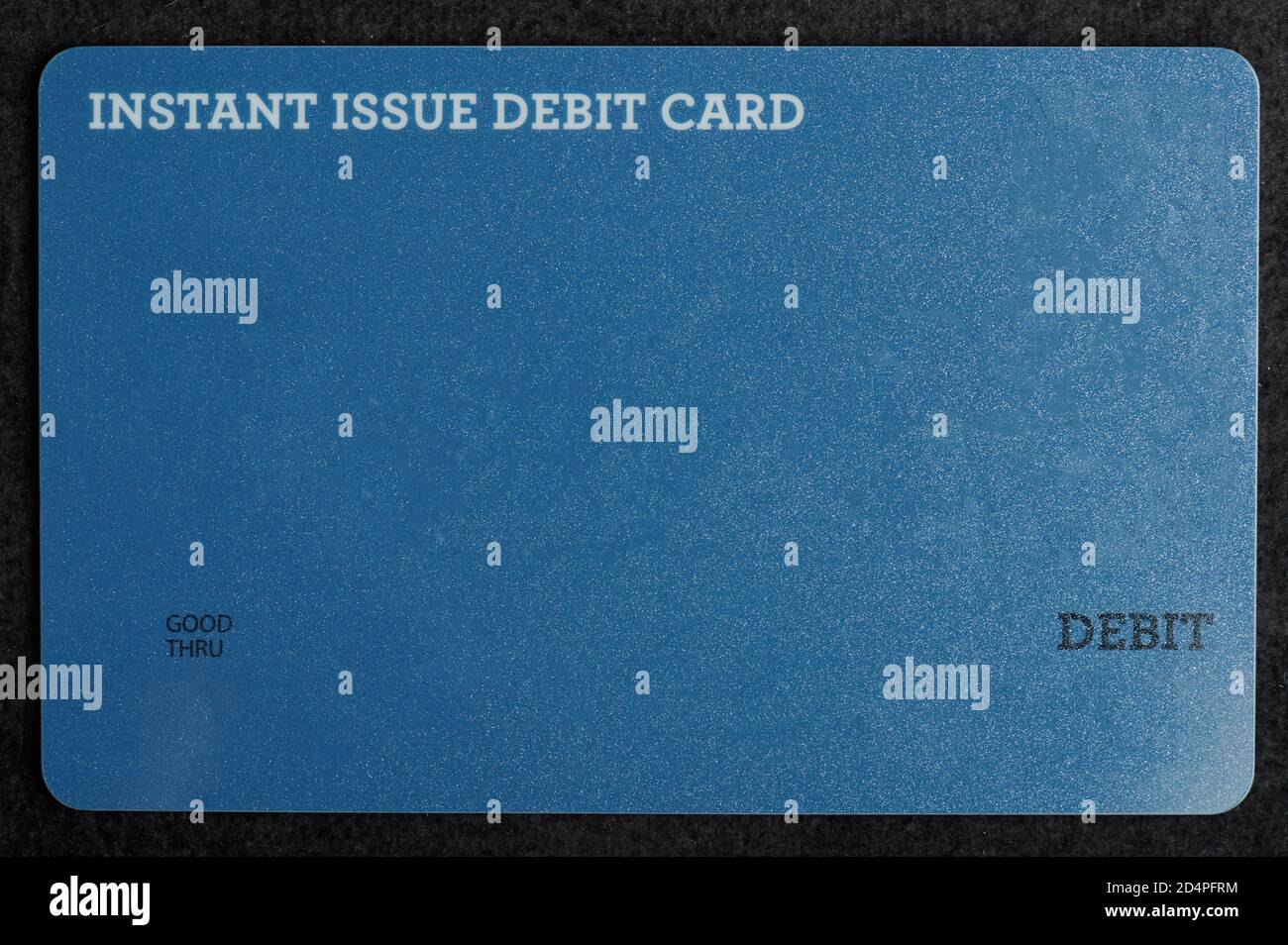 Blaue Debit-Plastikkarte mit Kopierplatz. E-Commercial-Thema Stockfoto