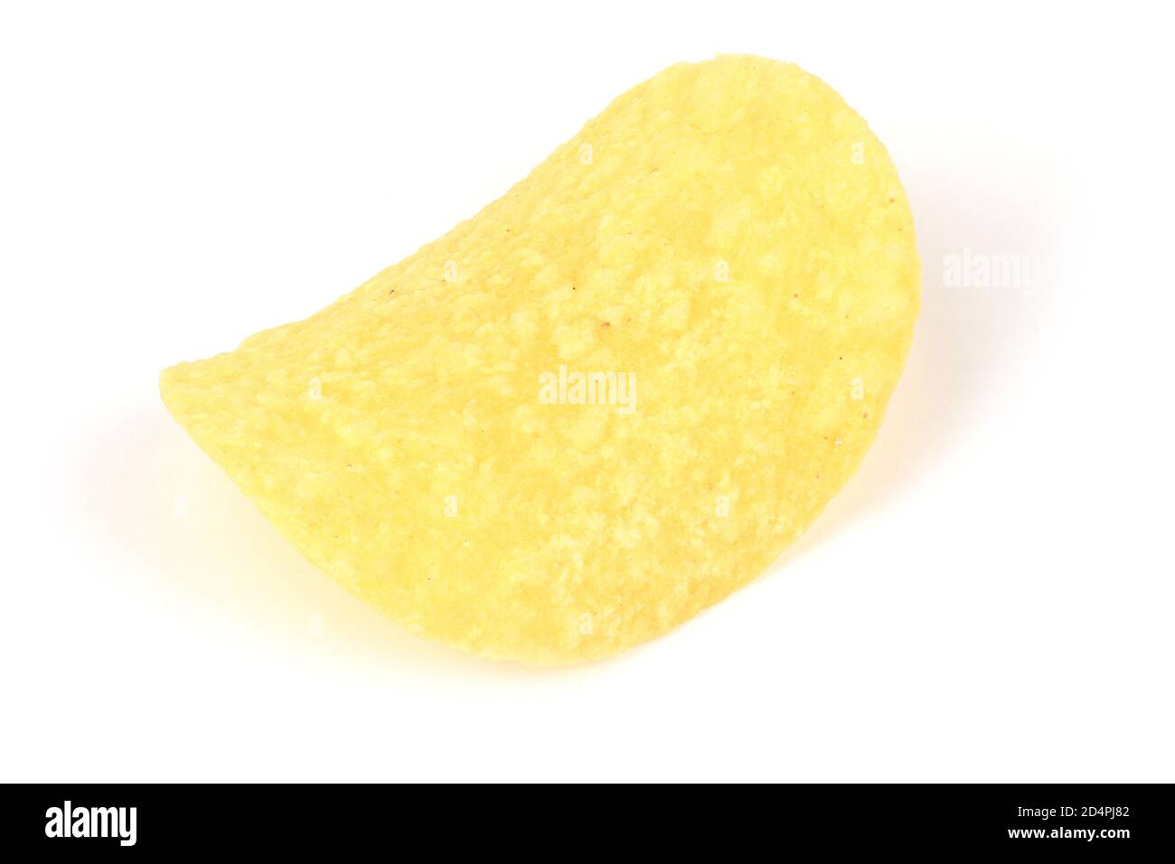 Köstliche Kartoffelchips, isoliert auf weißem Hintergrund. Foto in hoher Auflösung. Volle Schärfentiefe. Stockfoto