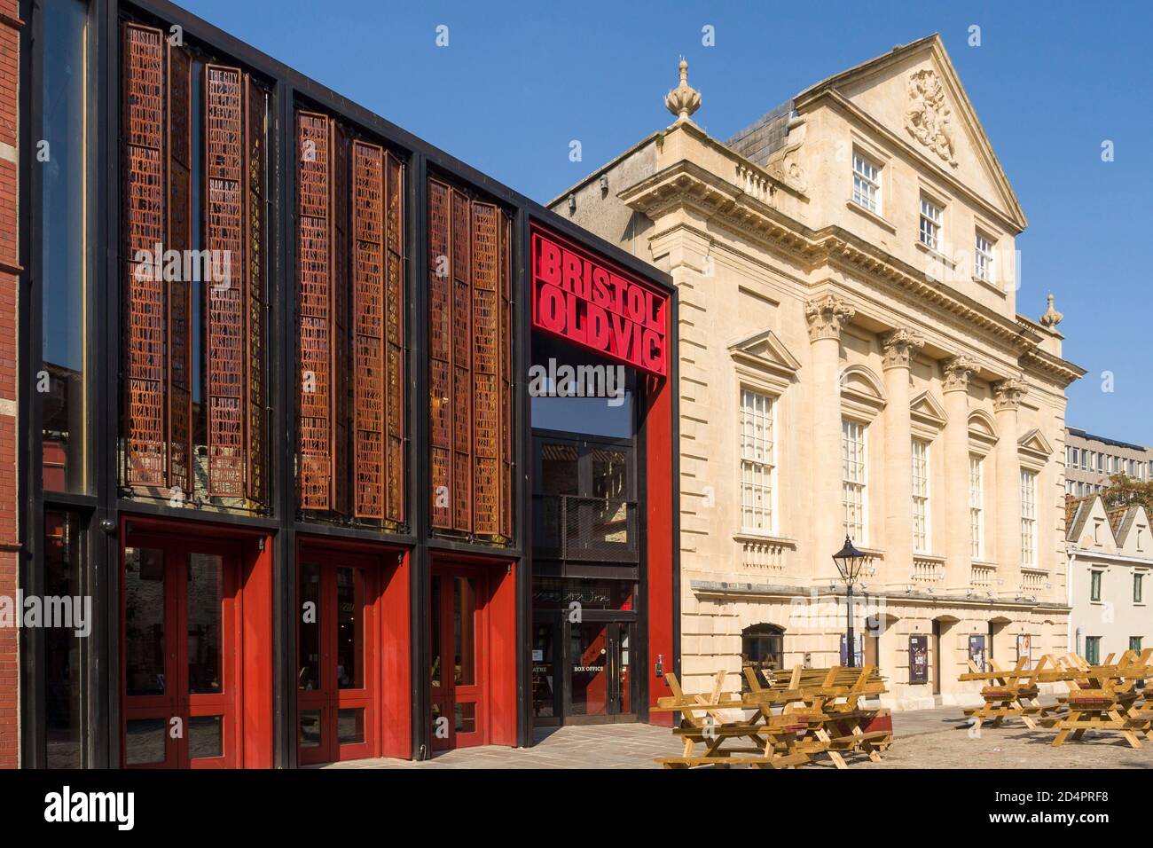 Bristol Old Vic Theatre, in C18 Georgian Theatre Royal and Coopers' Hall Buildings, King Street, Bristol, mit 2018 Erweiterung von Haworth Tompkins. Stockfoto