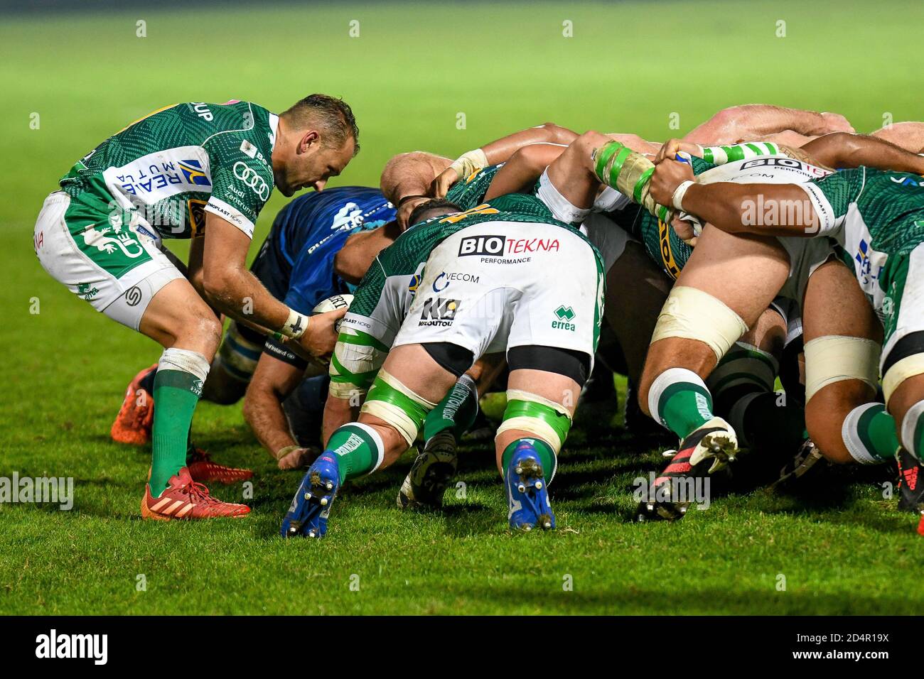 Monigo Stadium, Treviso, Italien, 10 Oct 2020, Dewaldt Duvenage (Treviso) Introdicing in Scrum während Benetton Treviso vs Leinster Rugby, Rugby Guinness Pro 14 - Credit: LM/Ettore Griffoni/Alamy Live News Stockfoto