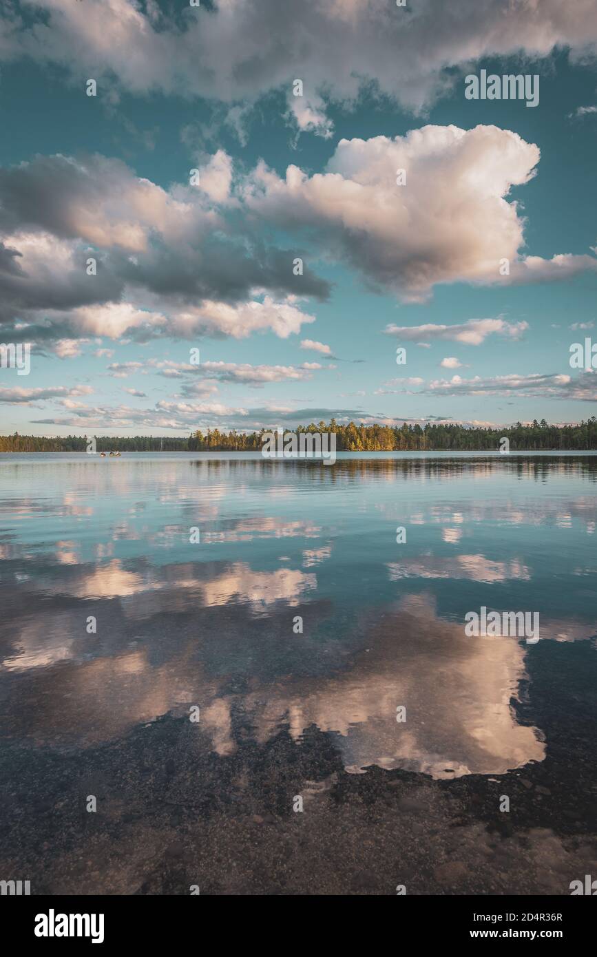 Reflexionen am Nierenteich, im Baxter State Park, Maine Stockfoto