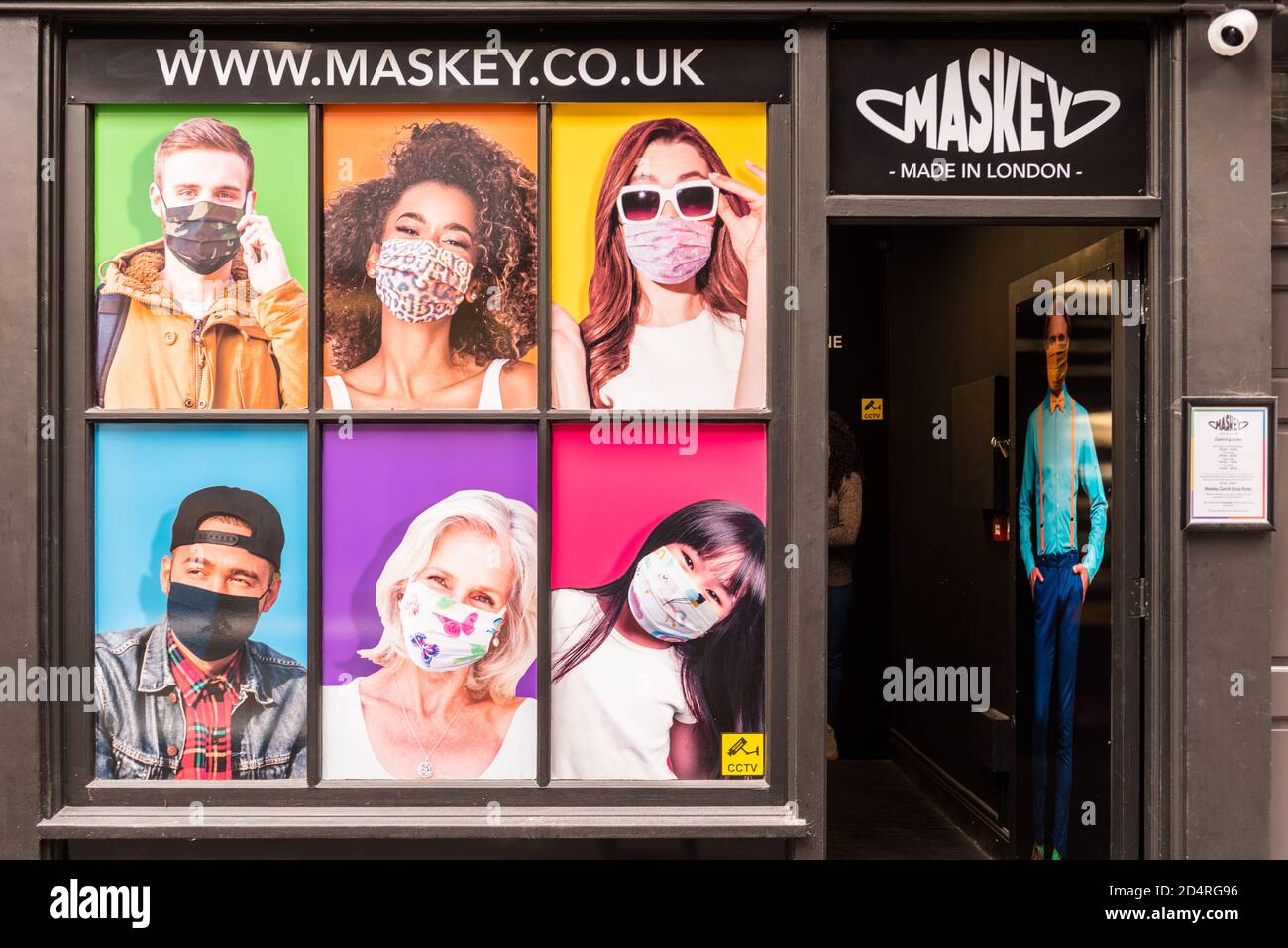 Maskey Designer-Shop für Gesichtsbedeckung in der Londoner carnaby Street Stockfoto