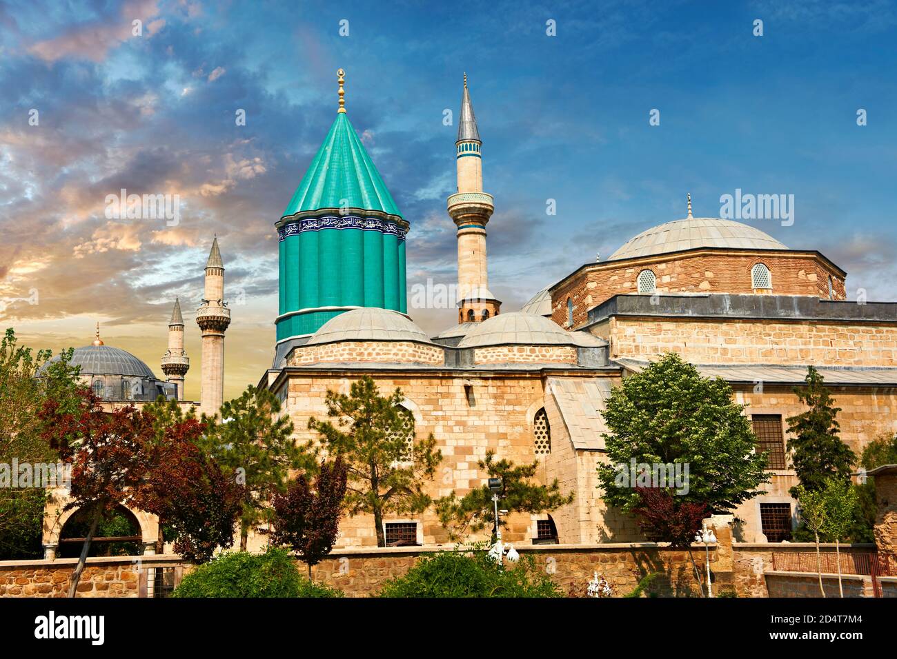 Das Mevlâna-Museum mit dem blauen Mausoleum von Jalal ad-DIN Muhammad Rumi, einem Sufi-Mystiker, der auch als Mevlâna oder Rumi bekannt ist. Es war auch der Dervis Stockfoto