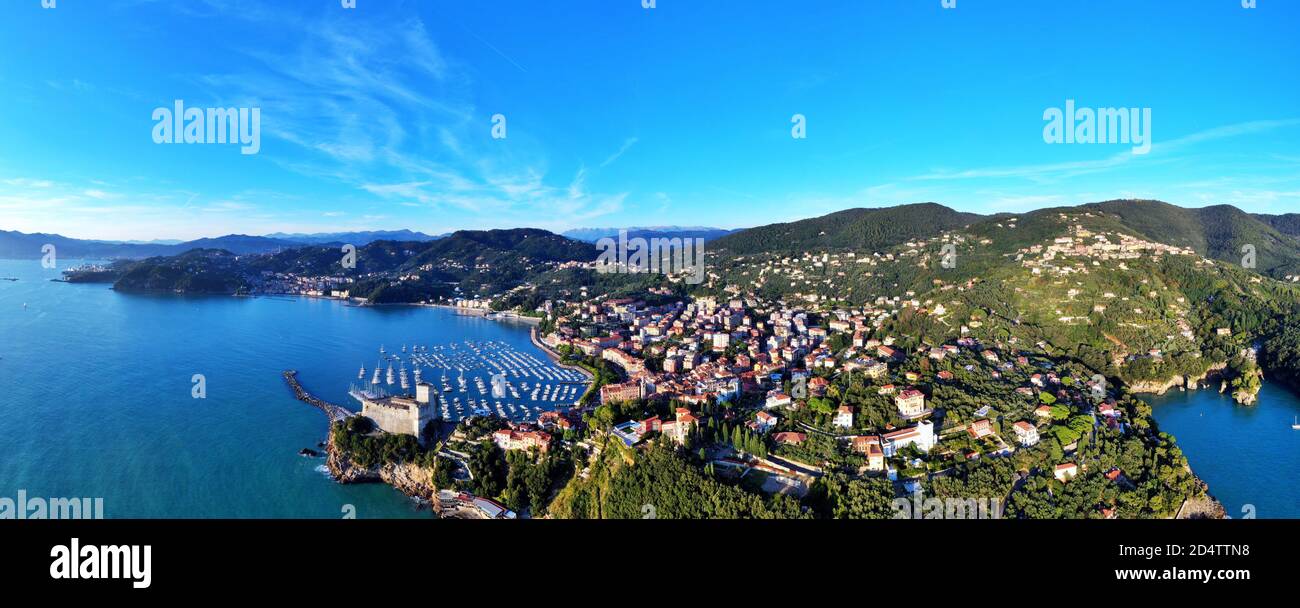 Luftaufnahme von Lerici, Provinz La Spezia, Ligurien / Italien Stockfoto