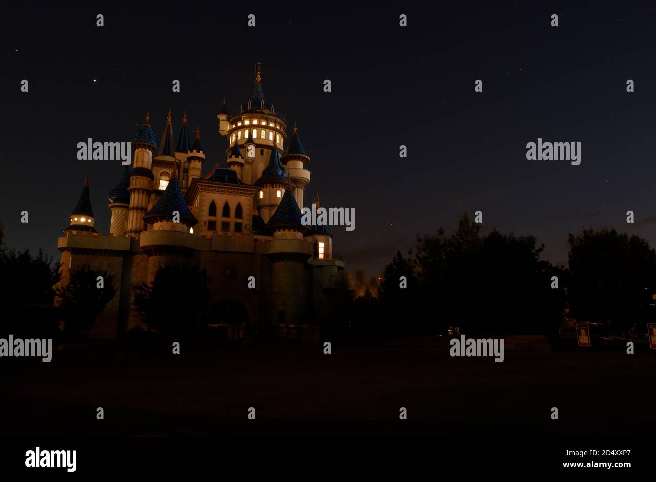 Dream Castle bei Nacht Blick Stockfoto