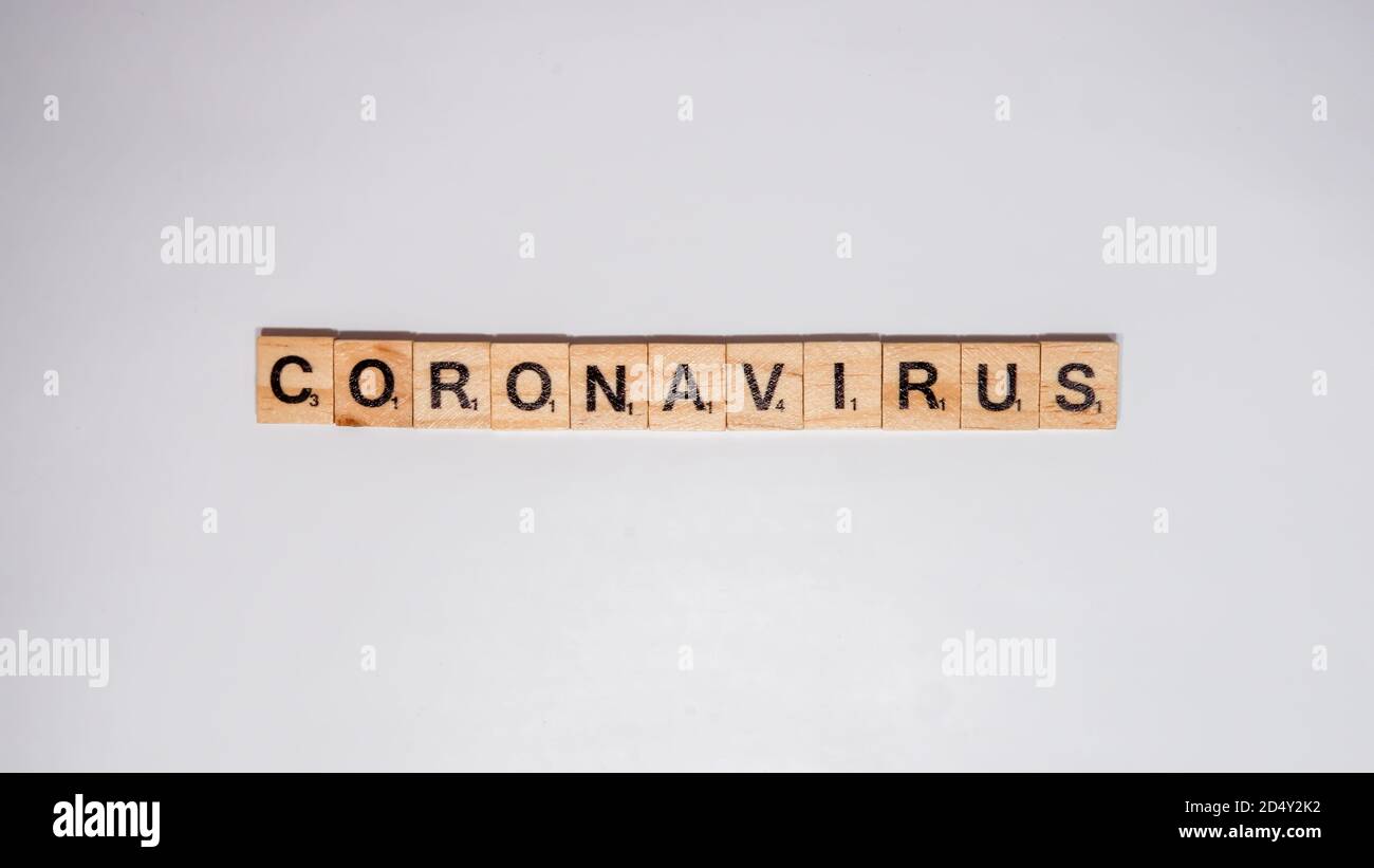CORONA VIRUS Worttext auf weißem Hintergrund Stockfoto