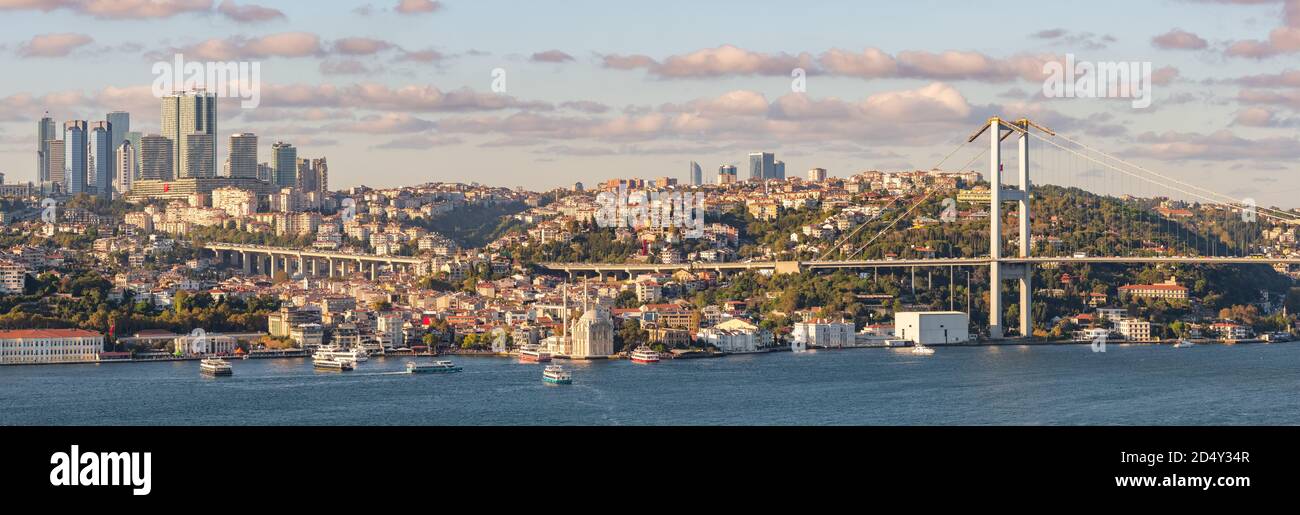 Bosporus und europäische, thrakische Seite von Istanbul bei Sonnenuntergang, Türkei Stockfoto