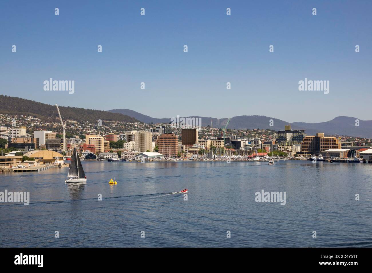 Crystal Cutter III überquert die Ziellinie beim Rolex Sydney to Hobart Yacht Race 2019, 30. Dezember 2019, Hobart, Tasmanien Stockfoto