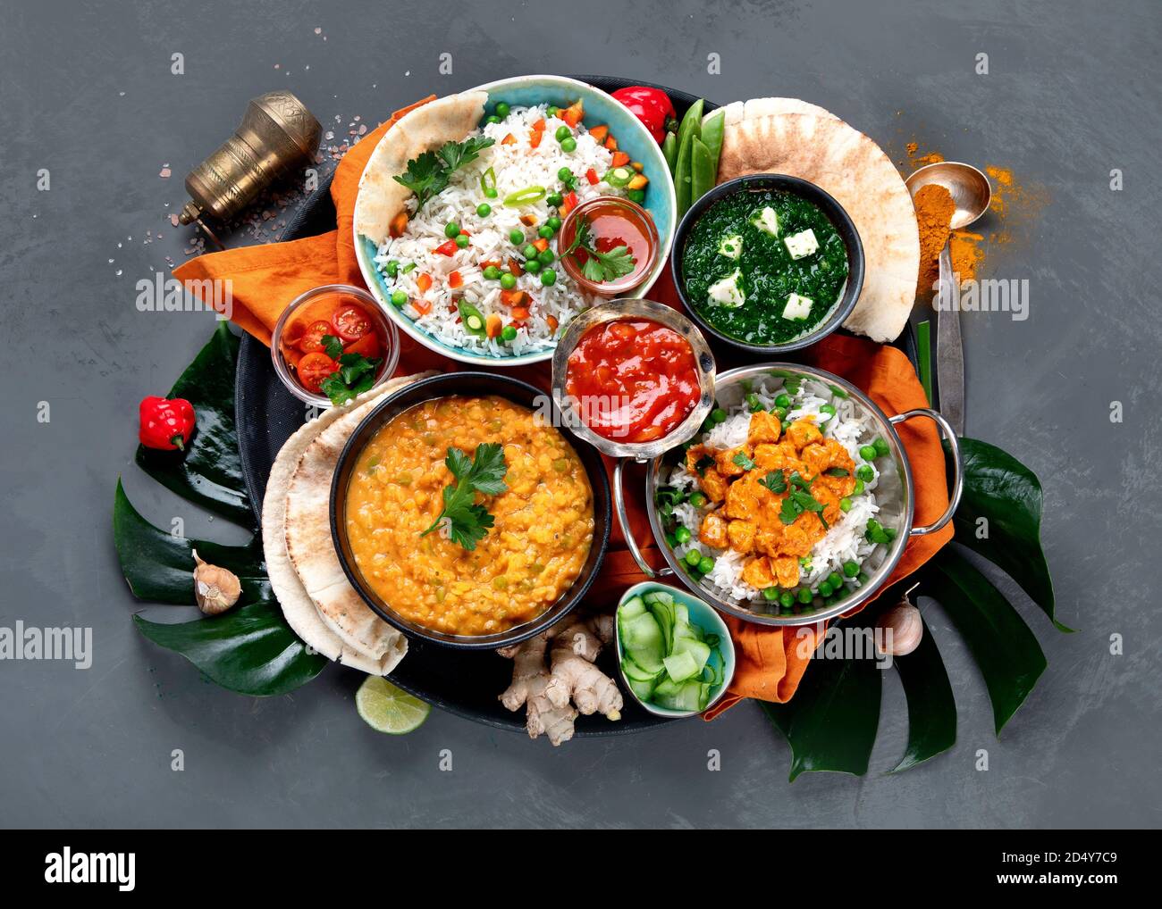 Traditionelle indische Küche. Indische Rezepte Essen verschiedene. Draufsicht, Kopierbereich Stockfoto
