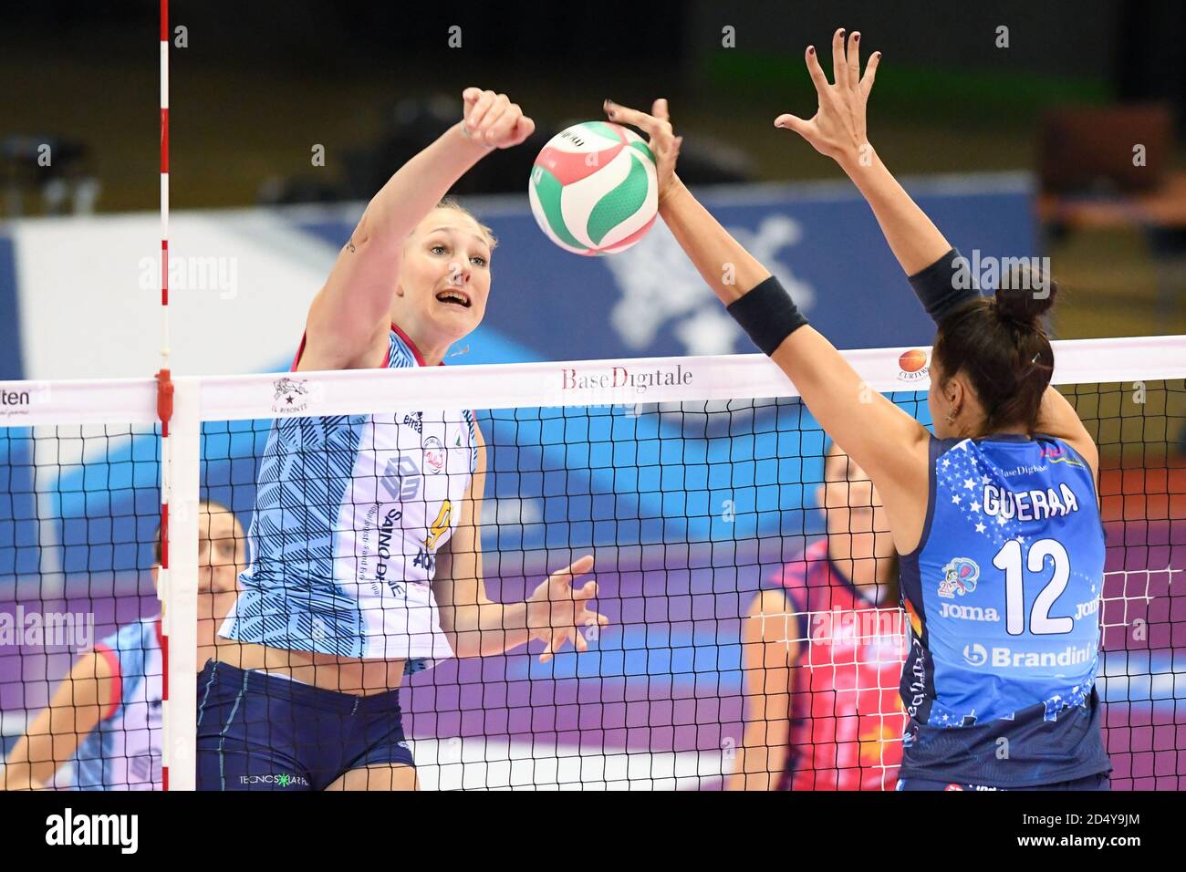 Anastasia guerra Fotos und Bildmaterial in hoher Auflösung Alamy