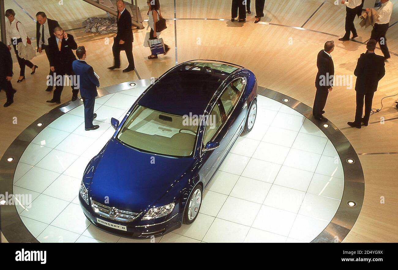 VW Concept D auf der IAA 1999 in Frankfurt Stockfoto