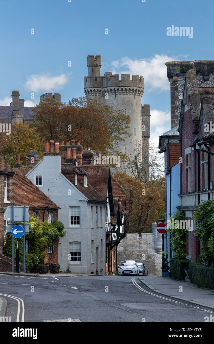 Die Straßen und das Schloss von Arundel, West Sussex, England Stockfoto