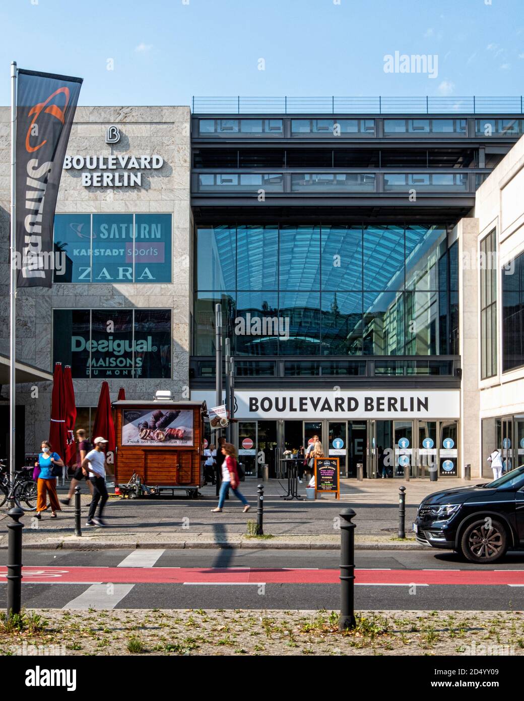 Boulevard Berlin - großes Einkaufszentrum an der Schloßstraße 10, Steglitz, Berlin. Außenansicht des Einkaufszentrums Stockfoto
