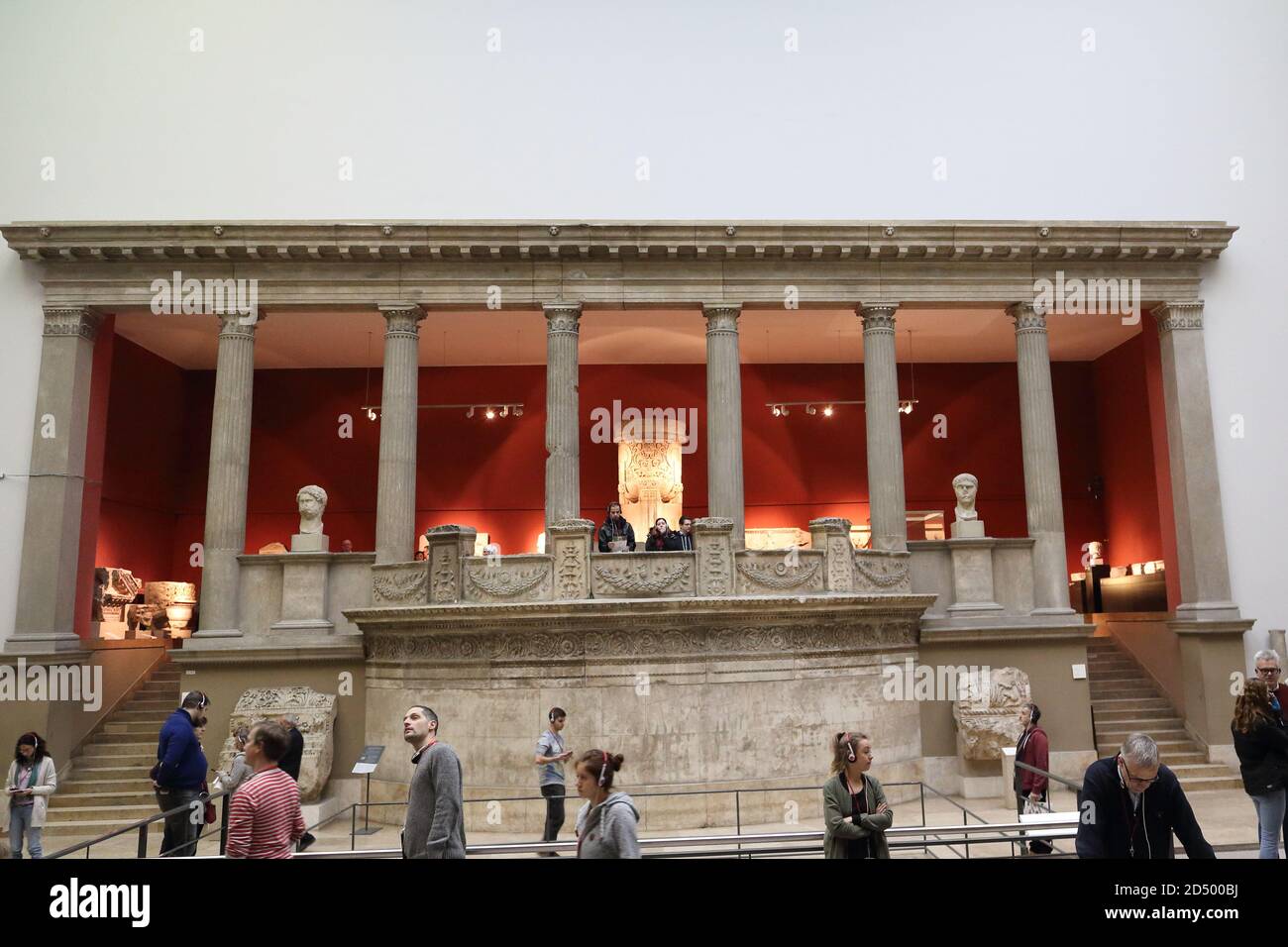 Römischer Tempel von Trajan im Pergamonmuseum, Berlin, Deutschland Stockfoto