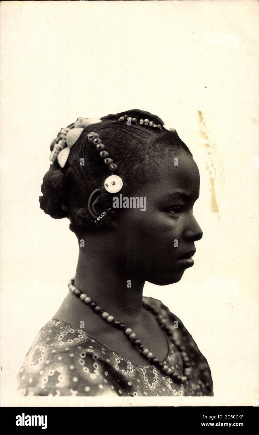 Burkina Faso Afrika, A.O.F. Hte Volta, Jeune Toucouleurs, Kopfschmuck Frau - weltweit im Einsatz Stockfoto