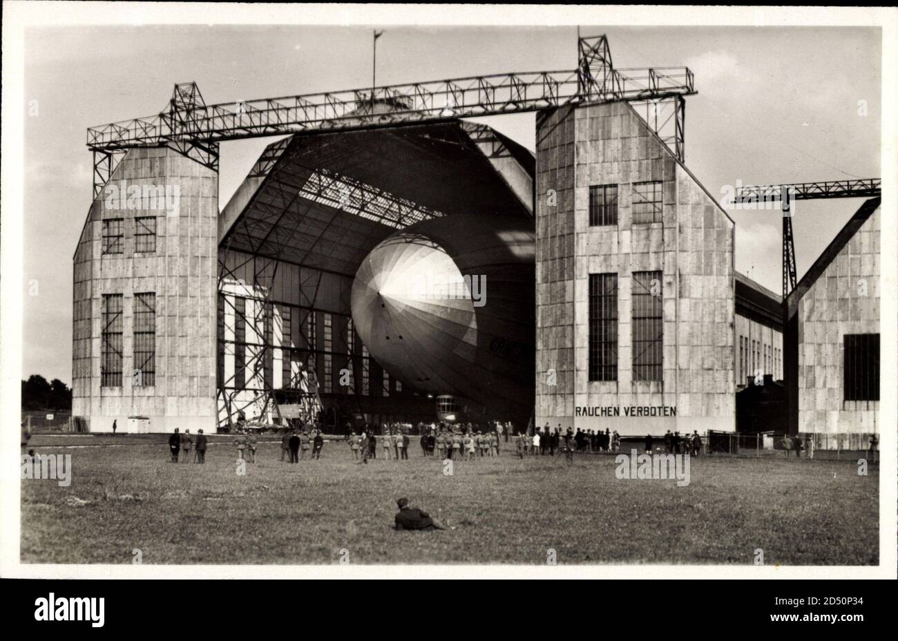 Starrluftschiff Graf Zeppelin startbereit, Luftschiffhalle, LZ 127 Stockfoto