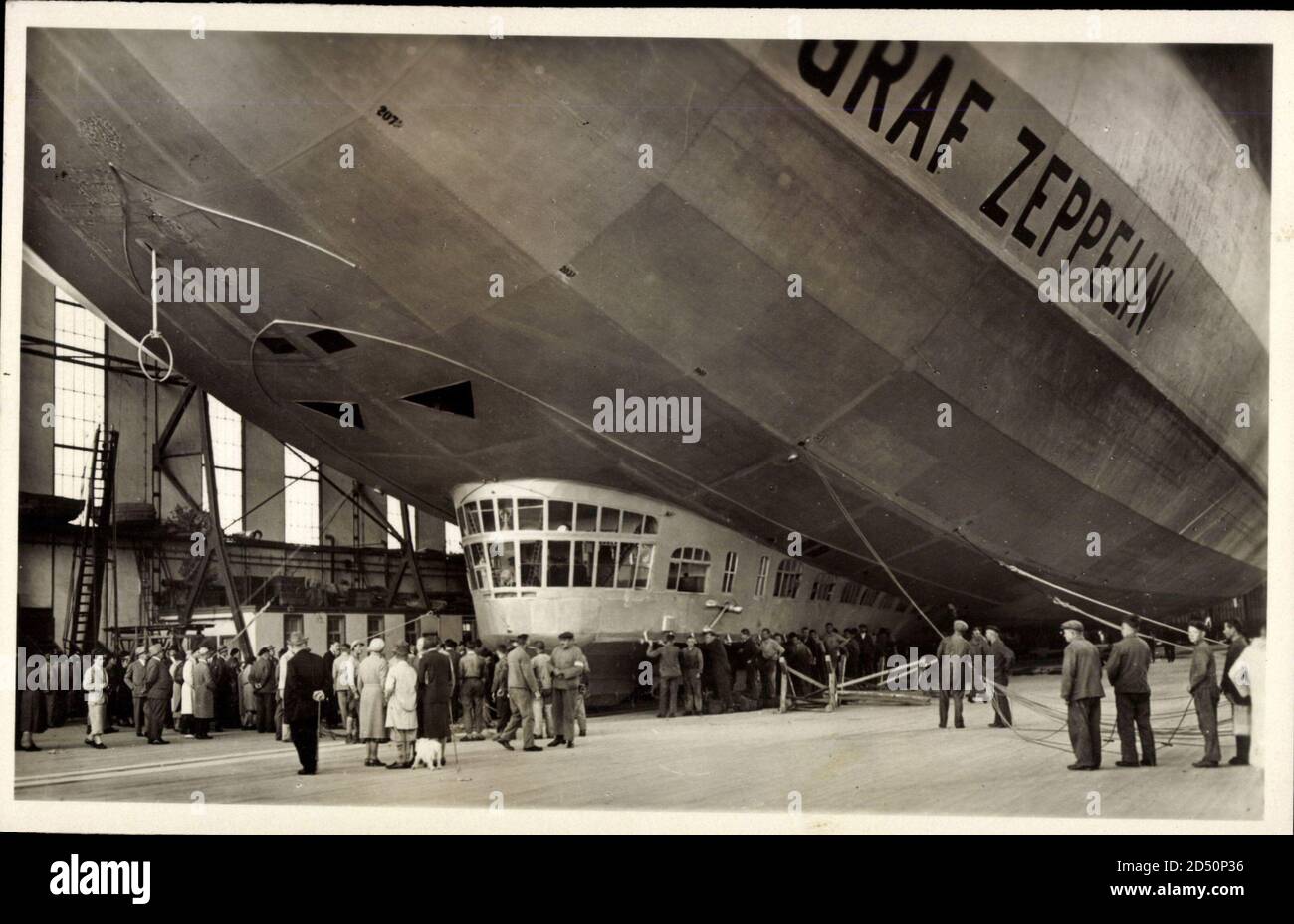 Starrluftschiff Graf Zeppelin, Startbereitschaft, Luftschiffhalle, LZ 127 weltweit im Einsatz Stockfoto
