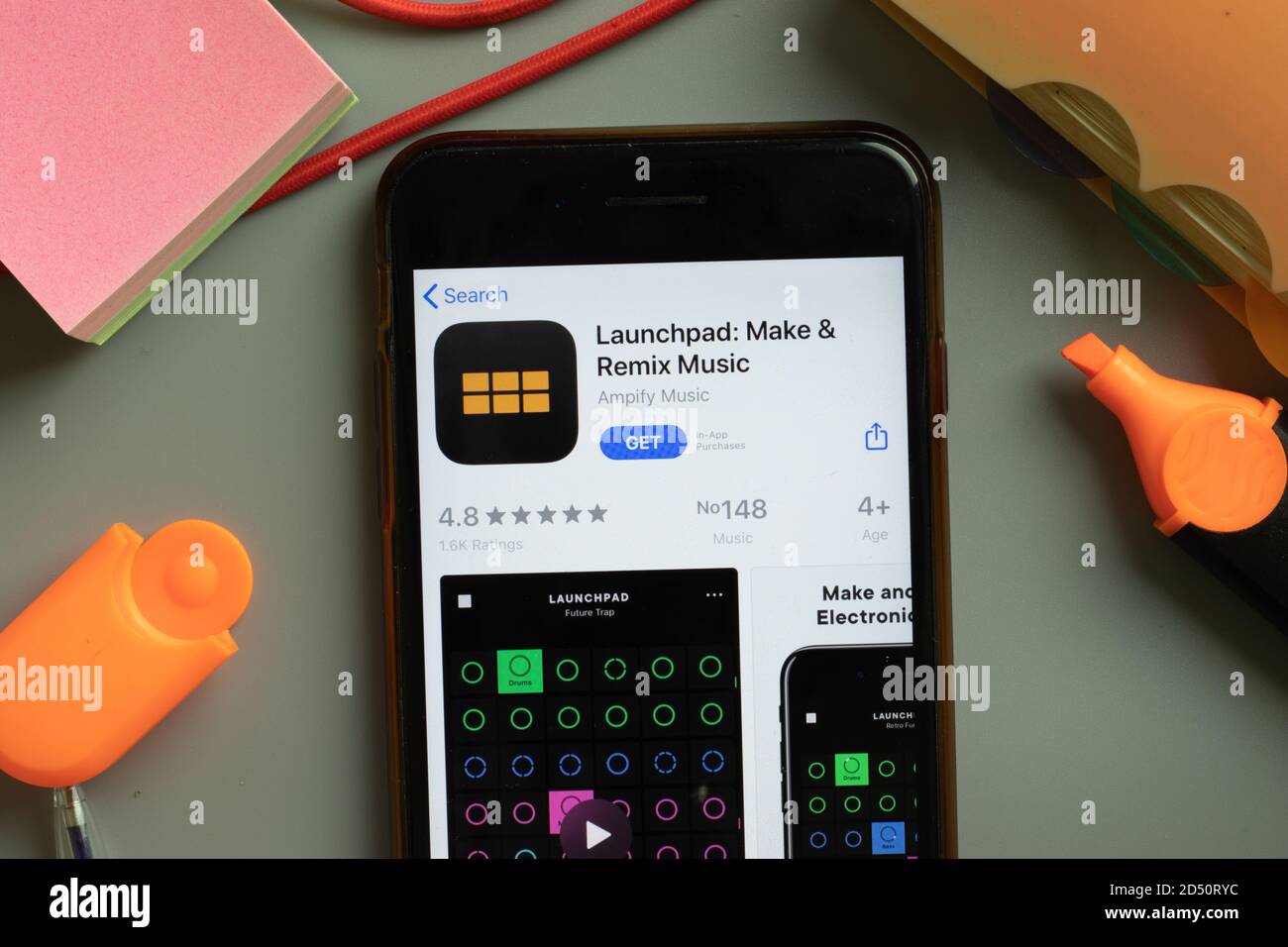 New York, USA - 29. September 2020: Launchpad Make und Remix Music Mobile App Logo auf Handy-Bildschirm Nahaufnahme, illustrative Editorial Stockfoto