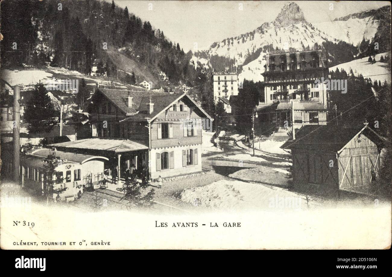 Les Avants Montreux Kanton Waadt, La Gare, Bahnhof mit Grand Hotel Stockfoto