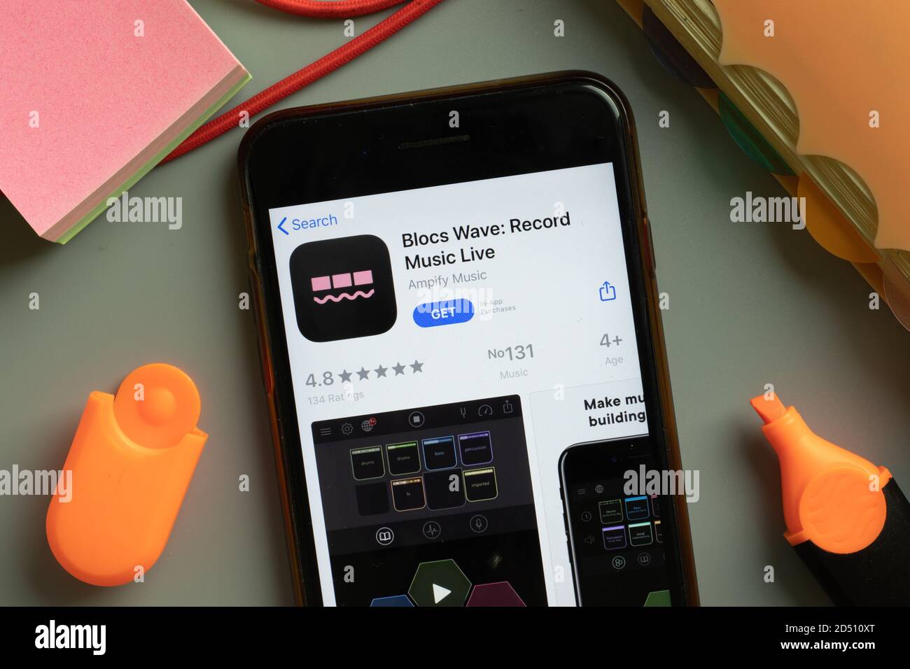 New York, USA - 29. September 2020: Blocs Wave Record Music Live Mobile App Logo auf dem Handy-Bildschirm Nahaufnahme, illustrative Editorial Stockfoto