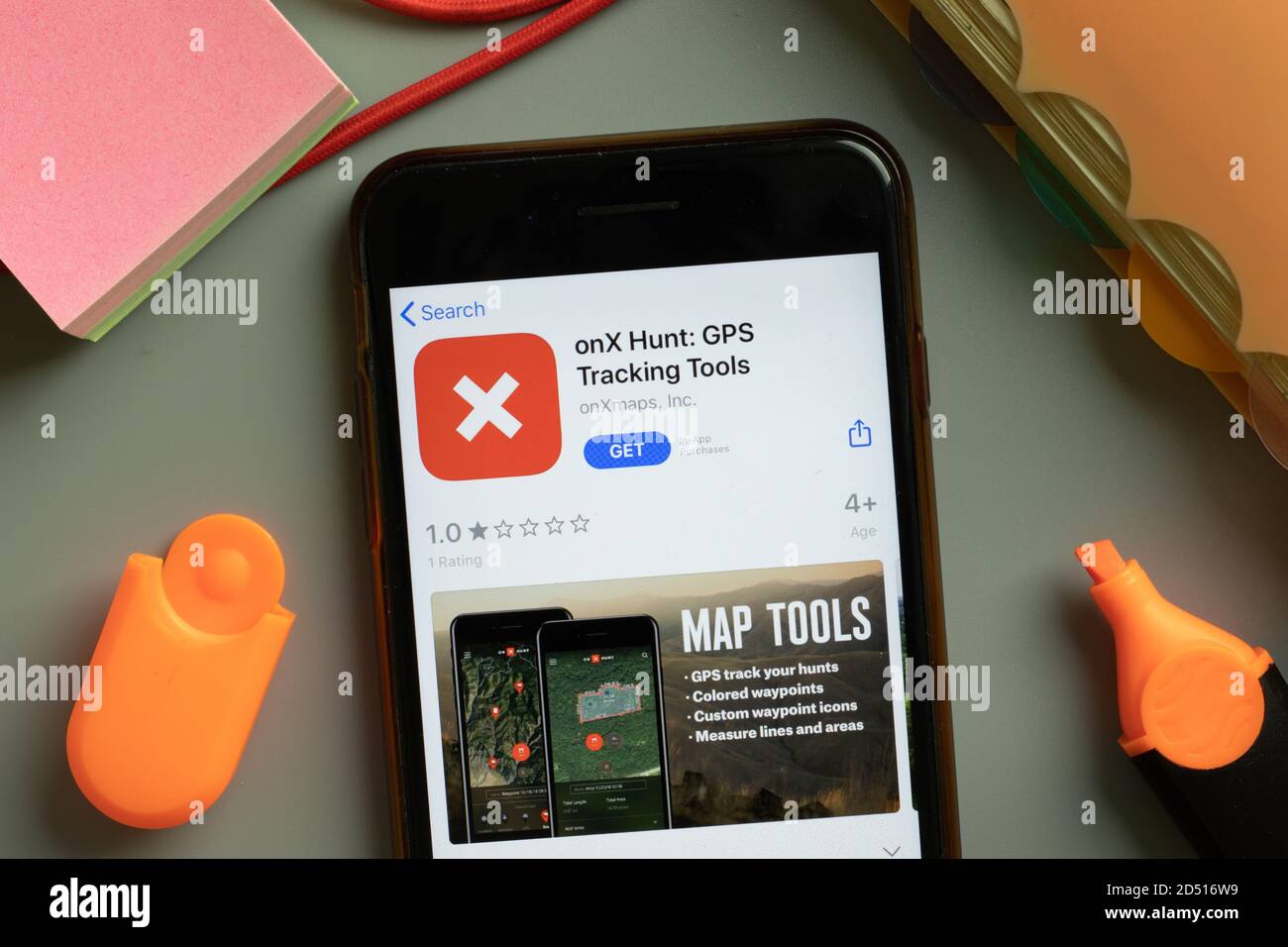 New York, USA - 29. September 2020: ONX Hunt GPS Tracking Tools Mobile App Logo auf Handy-Bildschirm Nahaufnahme, illustrative Editorial Stockfoto