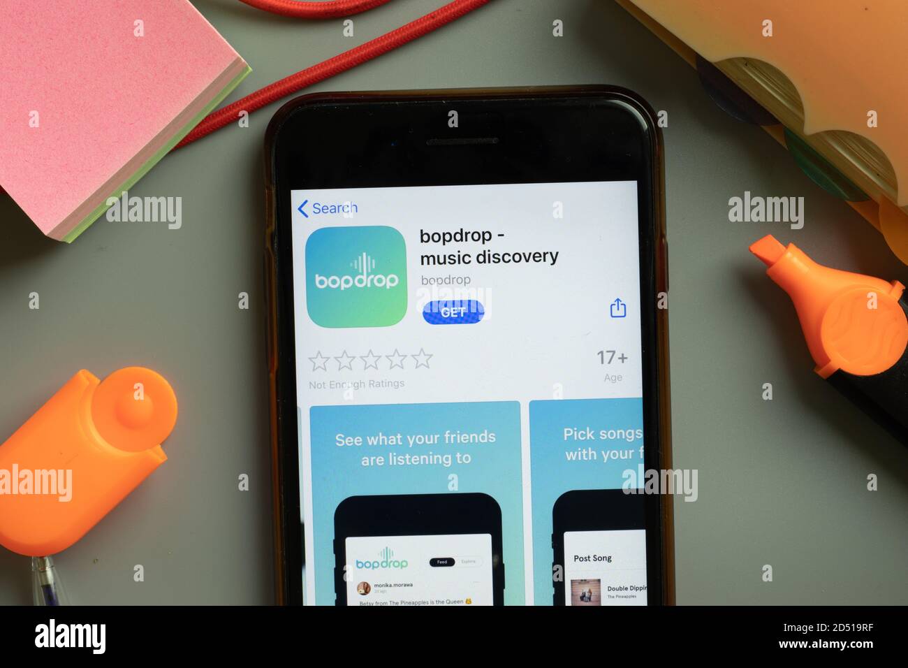 New York, USA - 29. September 2020: Bopdrop music Discovery mobile App Logo auf Handy-Bildschirm Nahaufnahme, illustrative Editorial Stockfoto