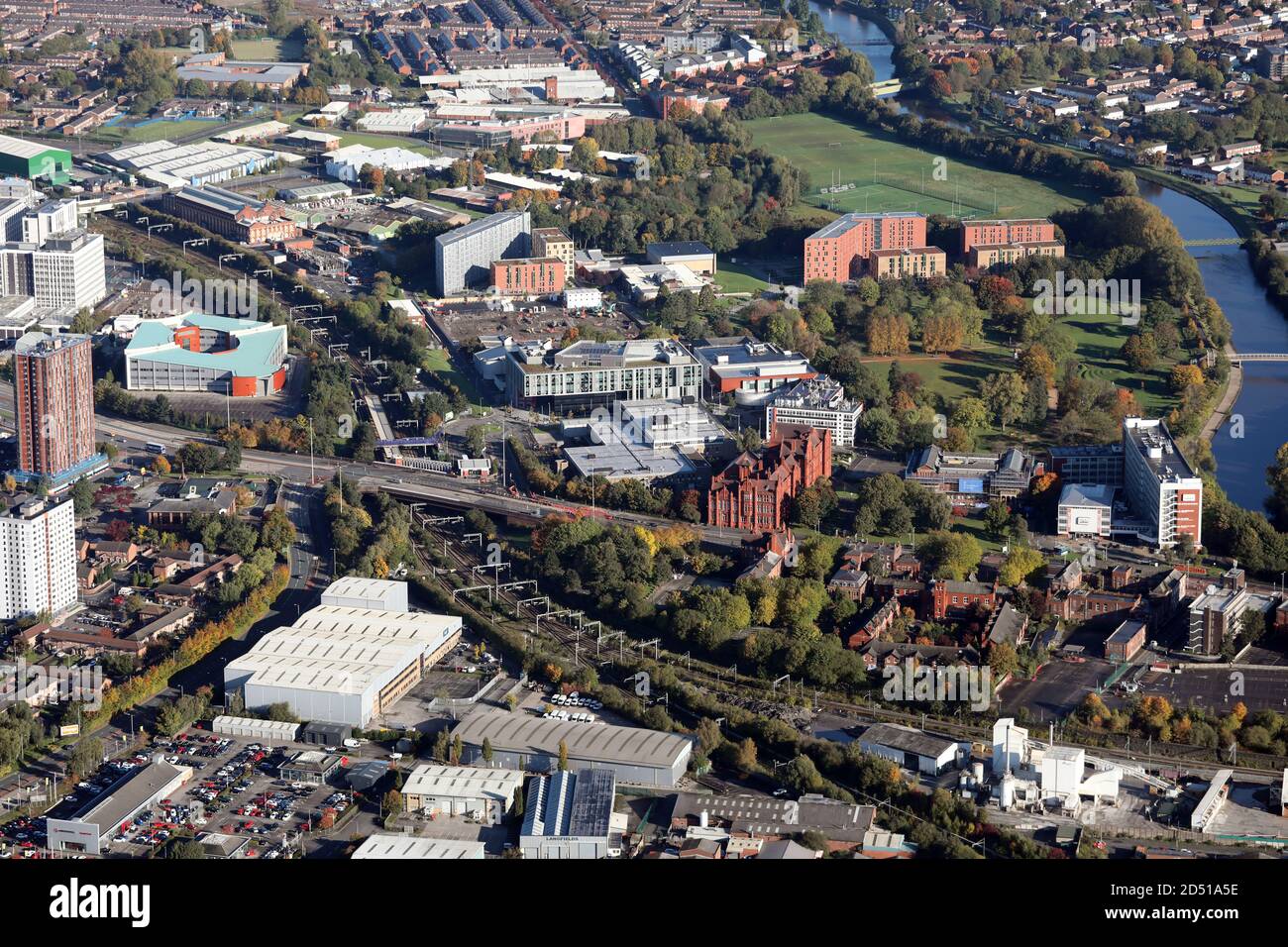 Luftaufnahme der Universität von Salford im Großraum Manchester, Großbritannien Stockfoto