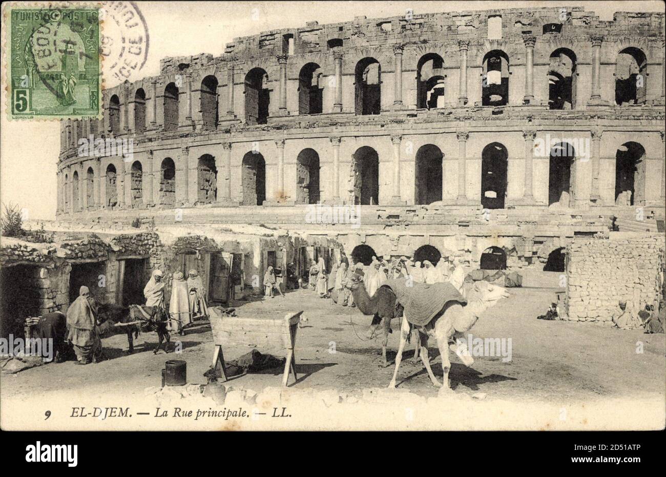 El Djem Tunesien, La Rue Principale, Straßenpartie am Amphitheater Stockfoto