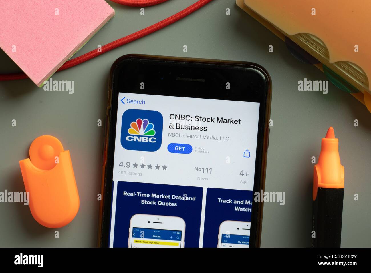 New York, USA - 29. September 2020: CNBC Stock Market und Business Mobile App Logo auf dem Handy-Bildschirm Nahaufnahme, illustrative Editorial Stockfoto