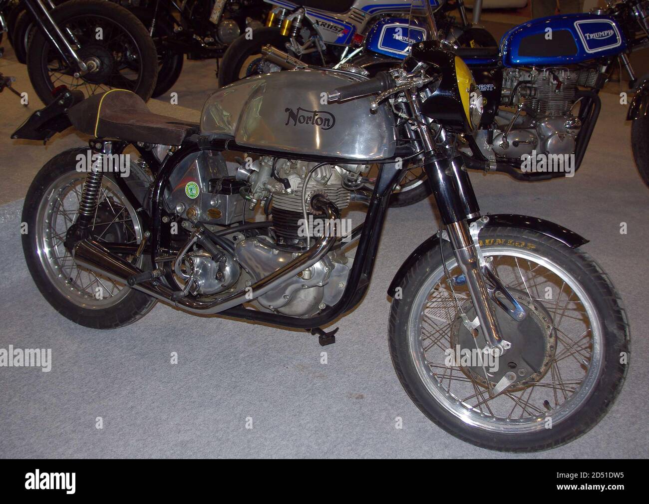 Altes britisches Motorrad: Norton 750 Commando Cafe Racer Wettbewerb Stockfoto